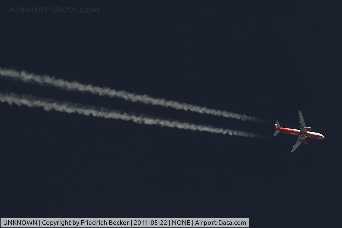 UNKNOWN, Contrails Various C/N Unknown, Air Berlin A320 cruising southbound