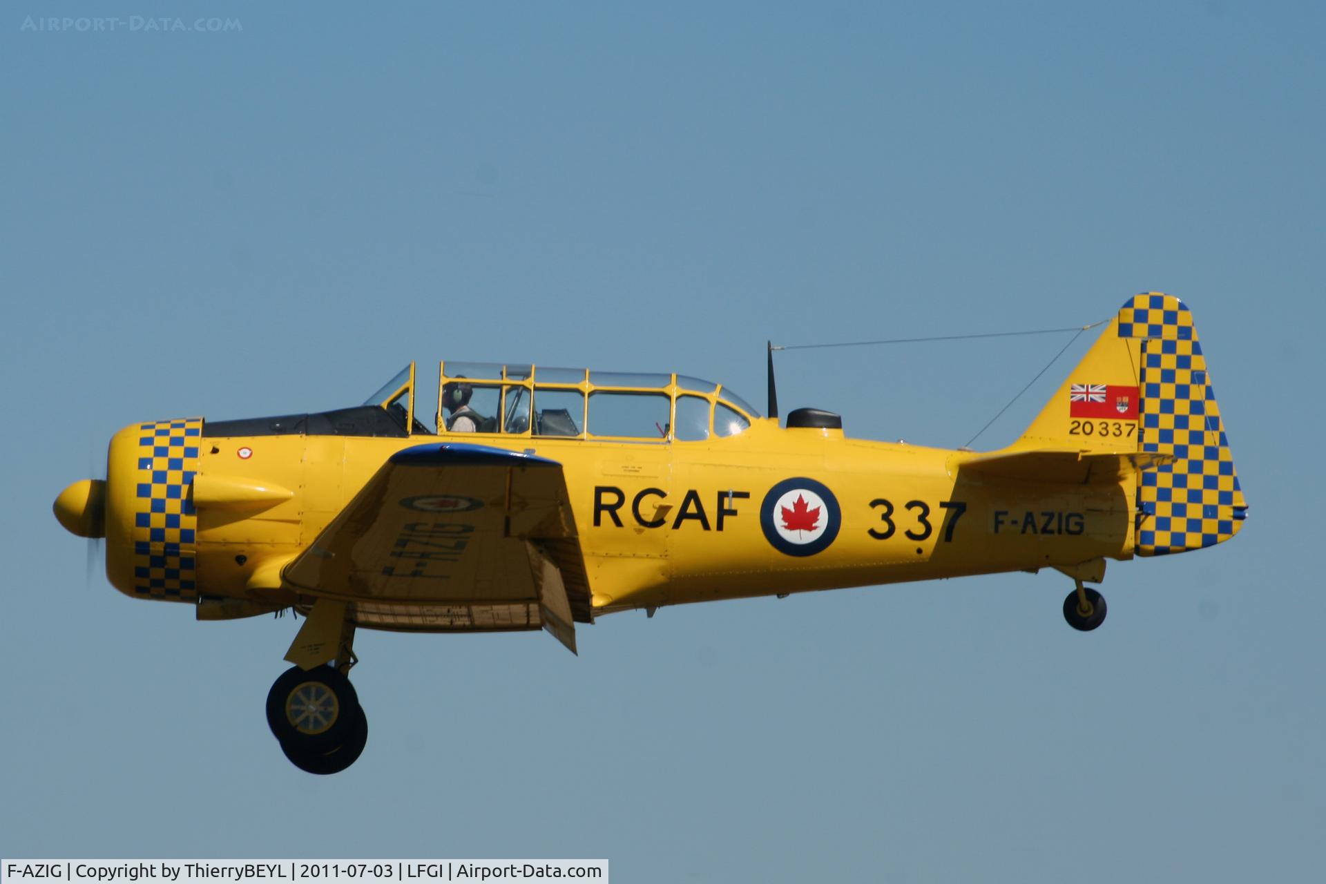 F-AZIG, Canadian Car & Foundry Harvard IV C/N CCF4-128, It's the last time I see this T-6 before her fatal crash two weeks later.