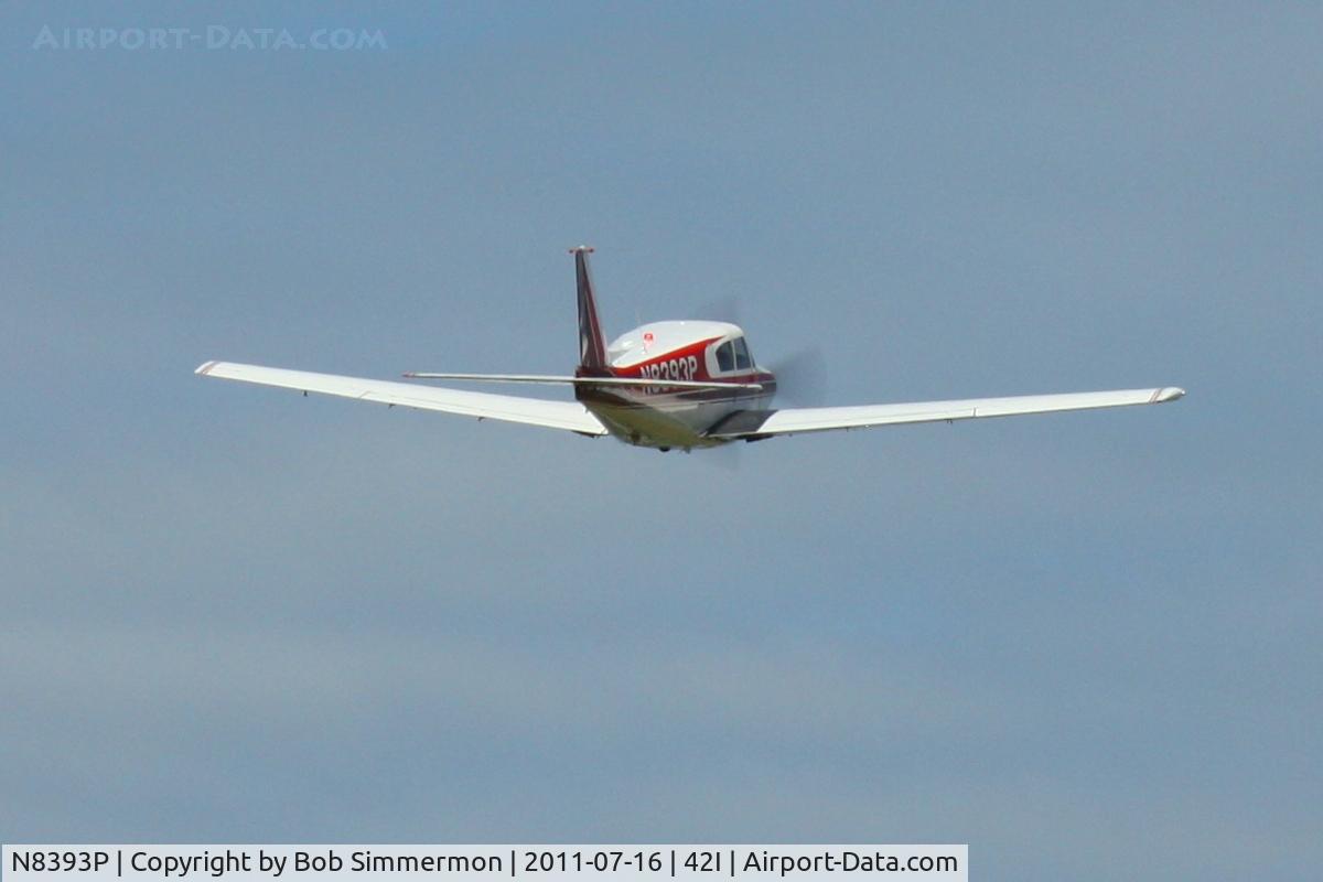N8393P, 1964 Piper PA-24-250 Comanche C/N 24-3653, Departing the EAA fly-in at Zanesville, Ohio