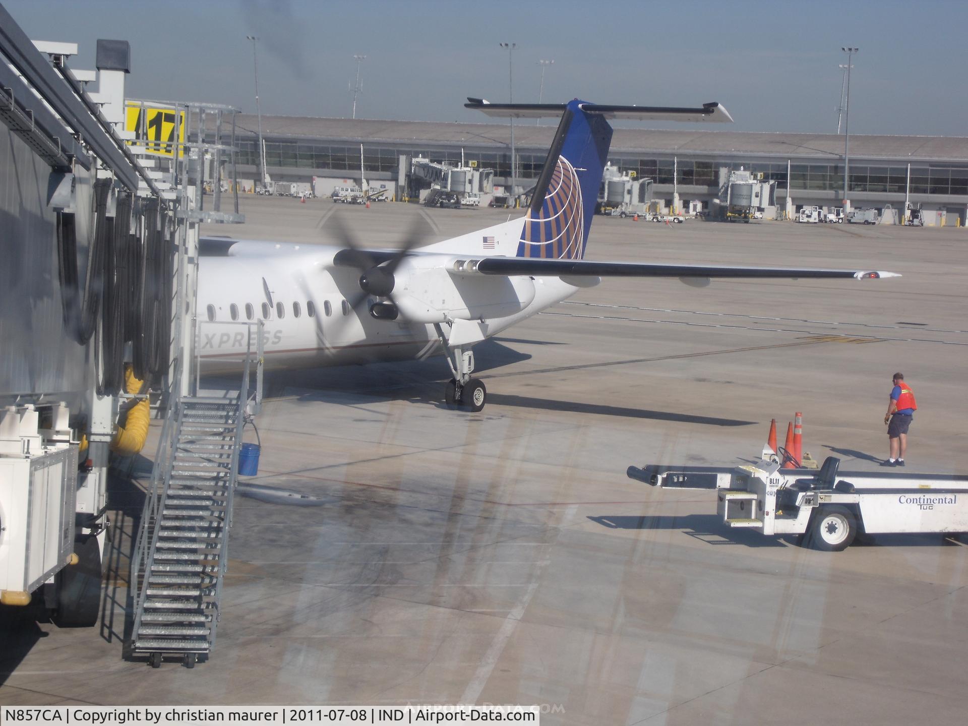 N857CA, 1998 Bombardier DHC-8-311 Dash 8 C/N 531, at gate