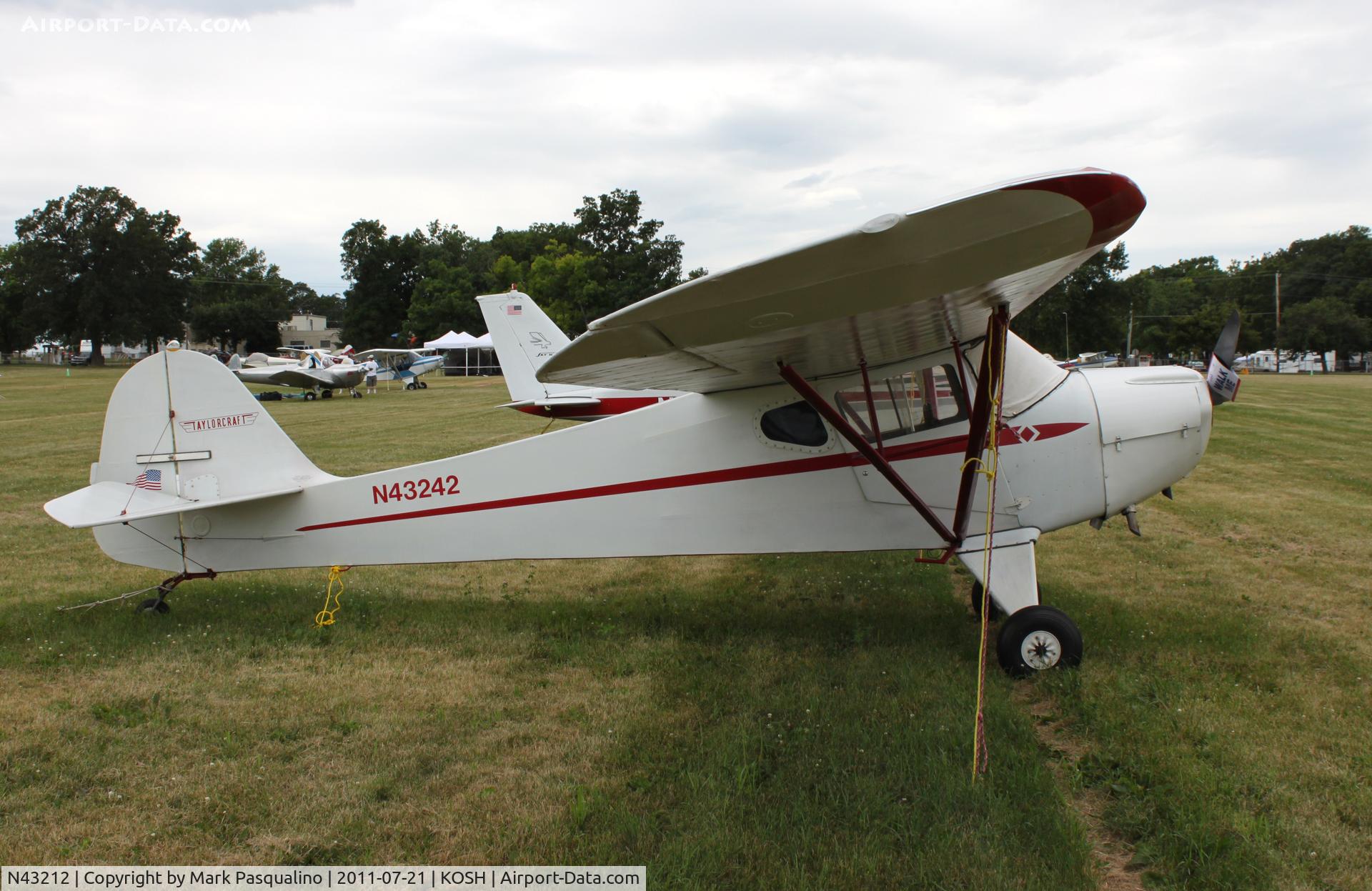N43212, 1946 Taylorcraft BC12-D C/N 6871, Taylorcraft BC12-D