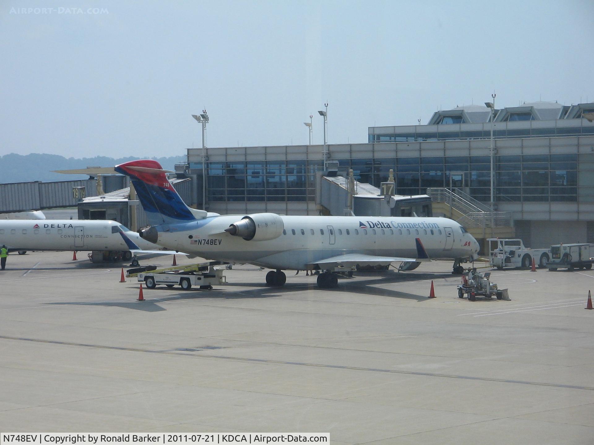 N748EV, 2004 Canadair CRJ-700 (CL-600-2C10) Regional Jet C/N 10158, National
