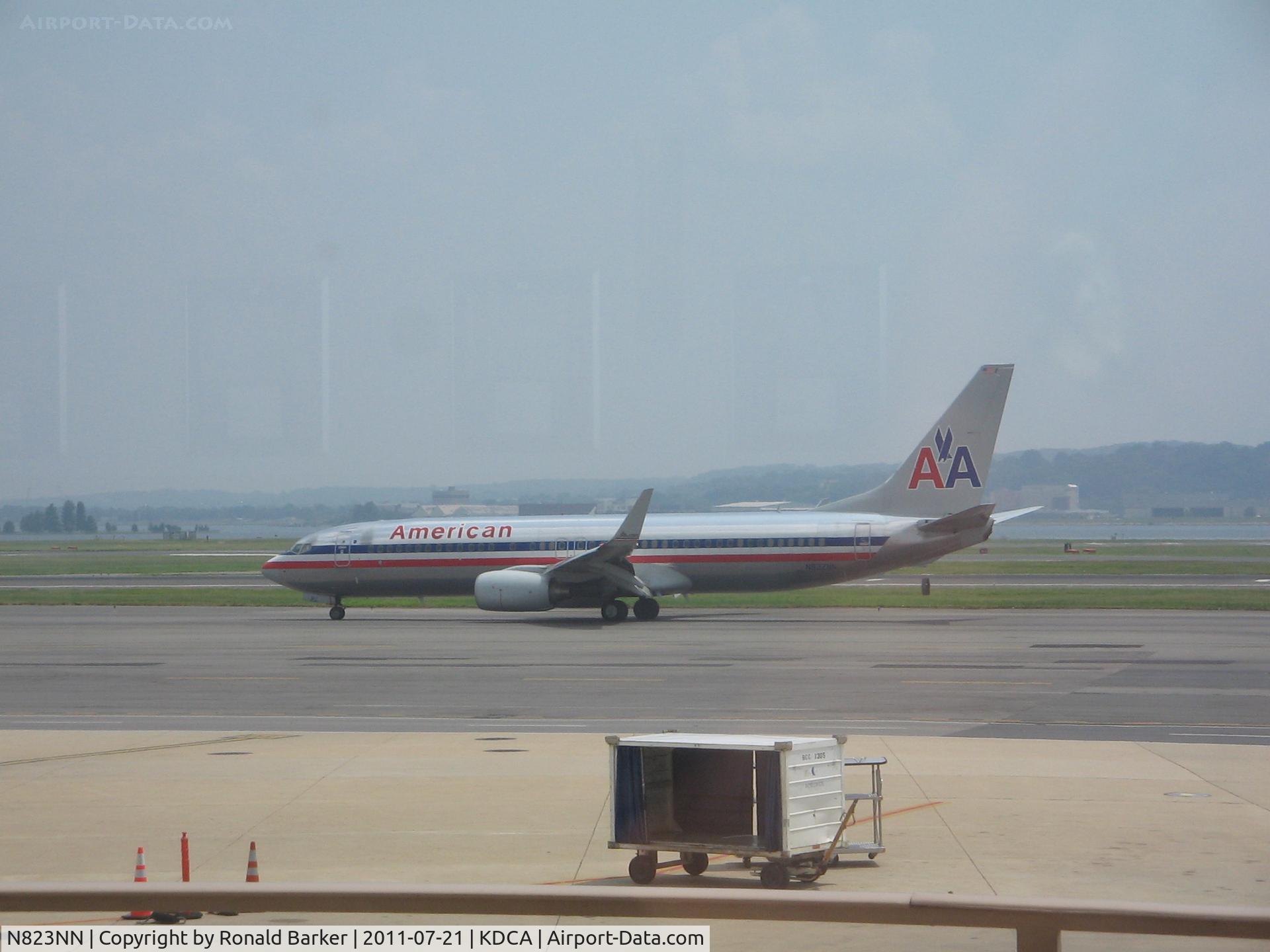 N823NN, 2010 Boeing 737-823 C/N 29560, National