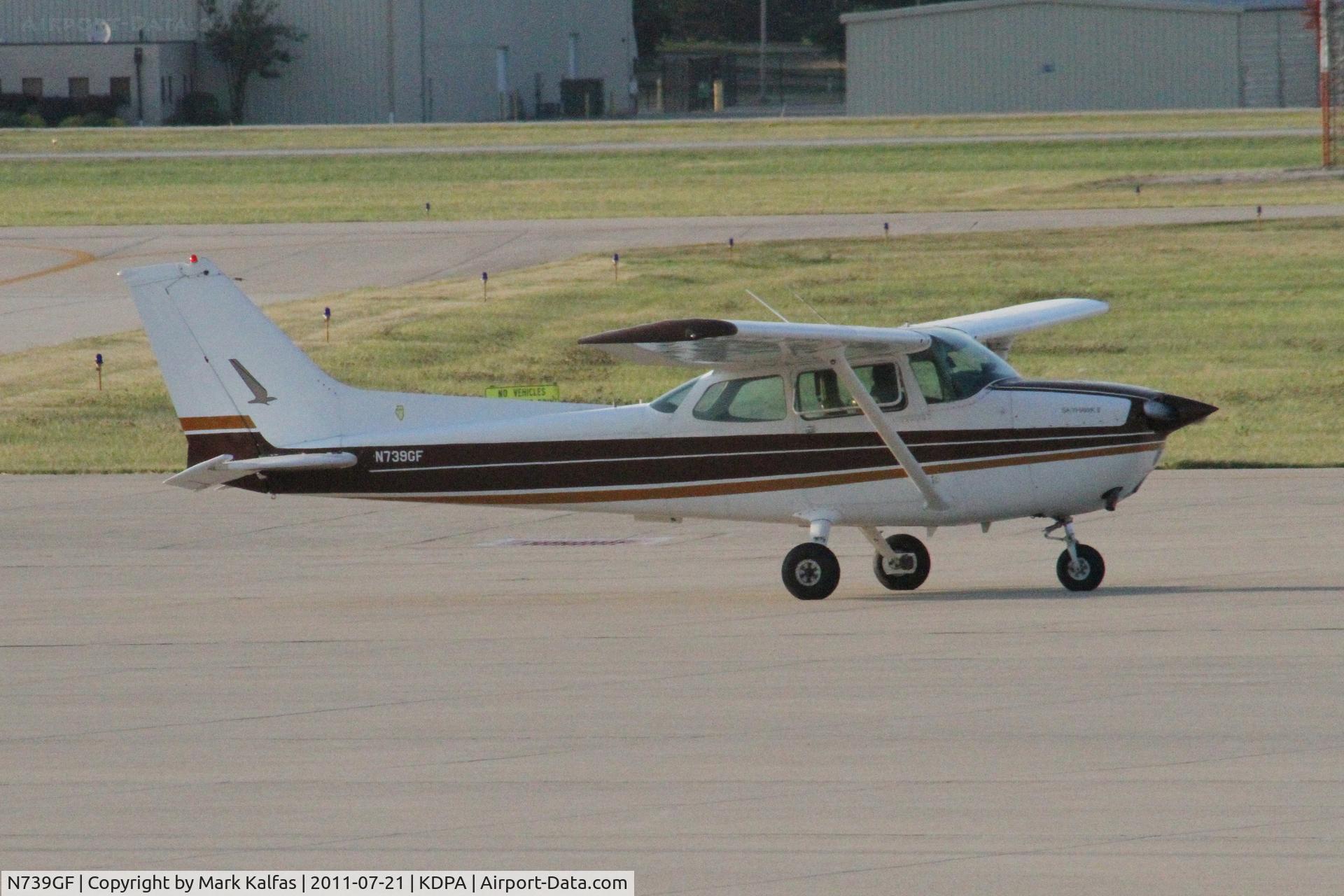N739GF, 1978 Cessna 172N C/N 17270526, N739GF - Cessna 172N taxiing out TWY R4 KDPA.