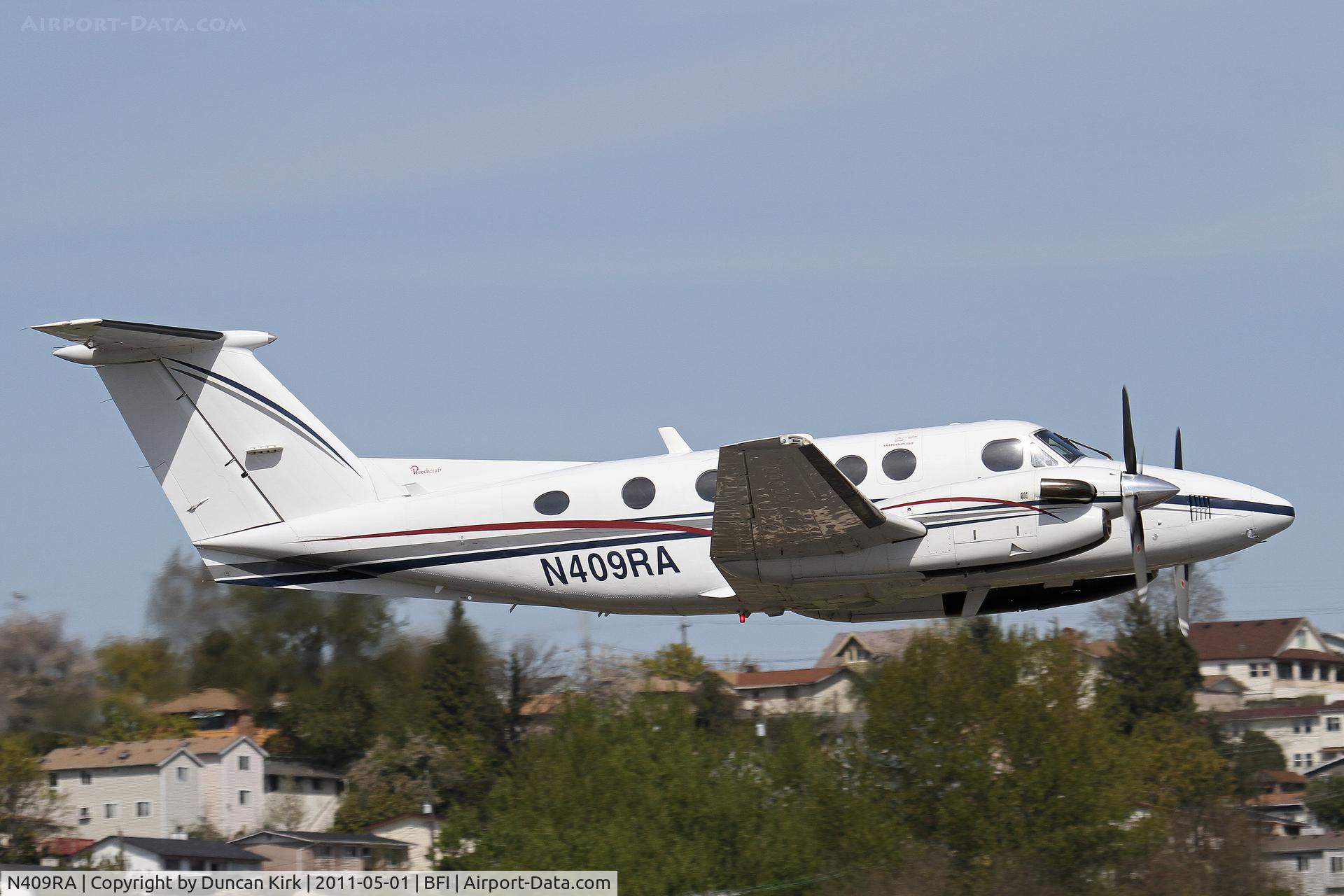 N409RA, 1978 Beech 200 C/N BB-429, Nice take-off shot