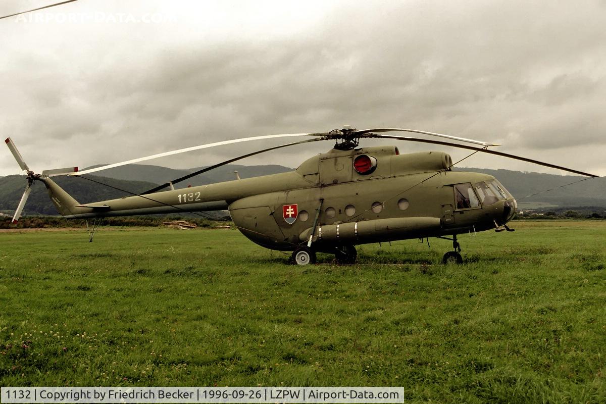 1132, Mil Mi-8T Hip C/N 10808, waiting for the next mission