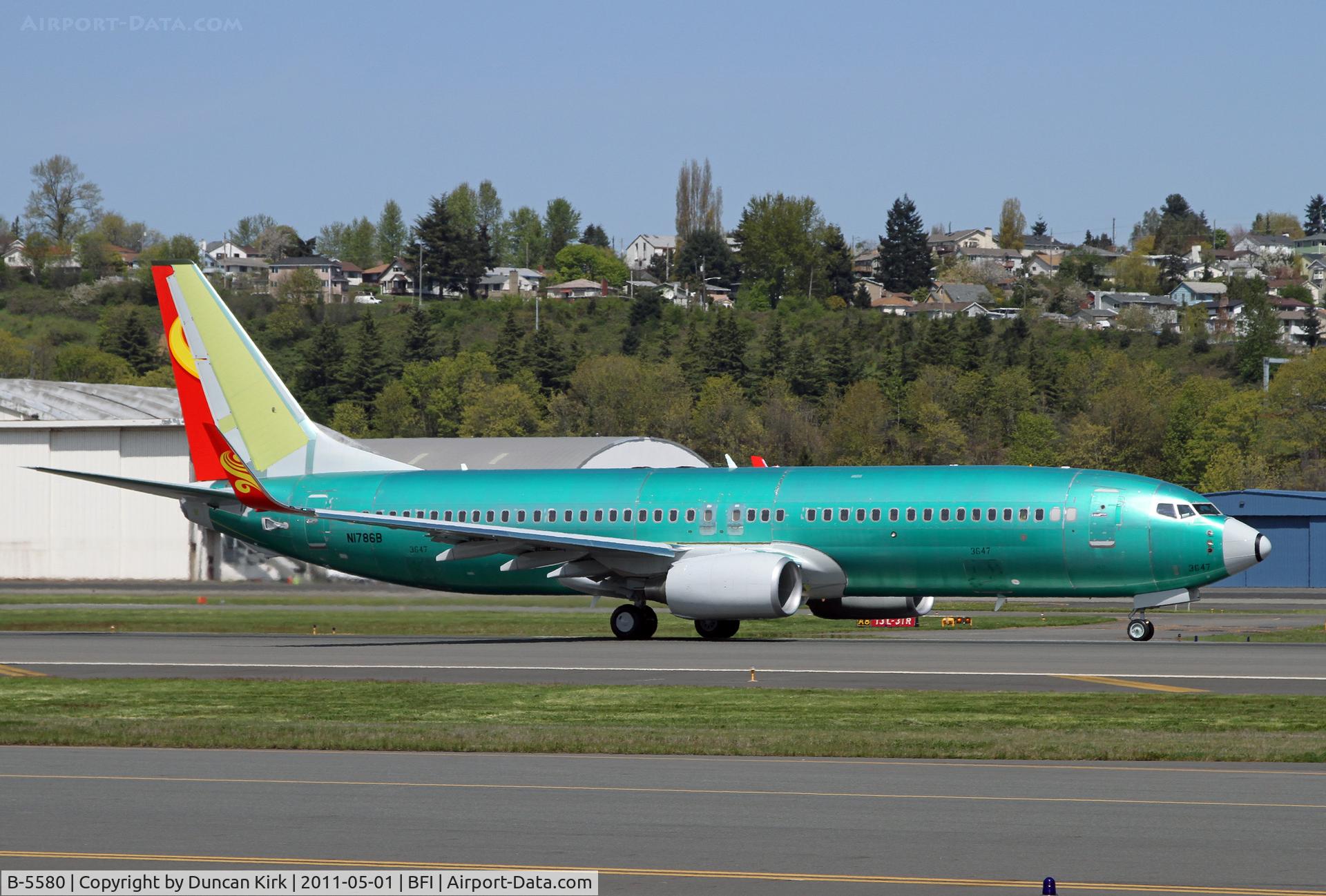 B-5580, 2011 Boeing 737-84P C/N 39224, Flying with standard Boeing test reg.