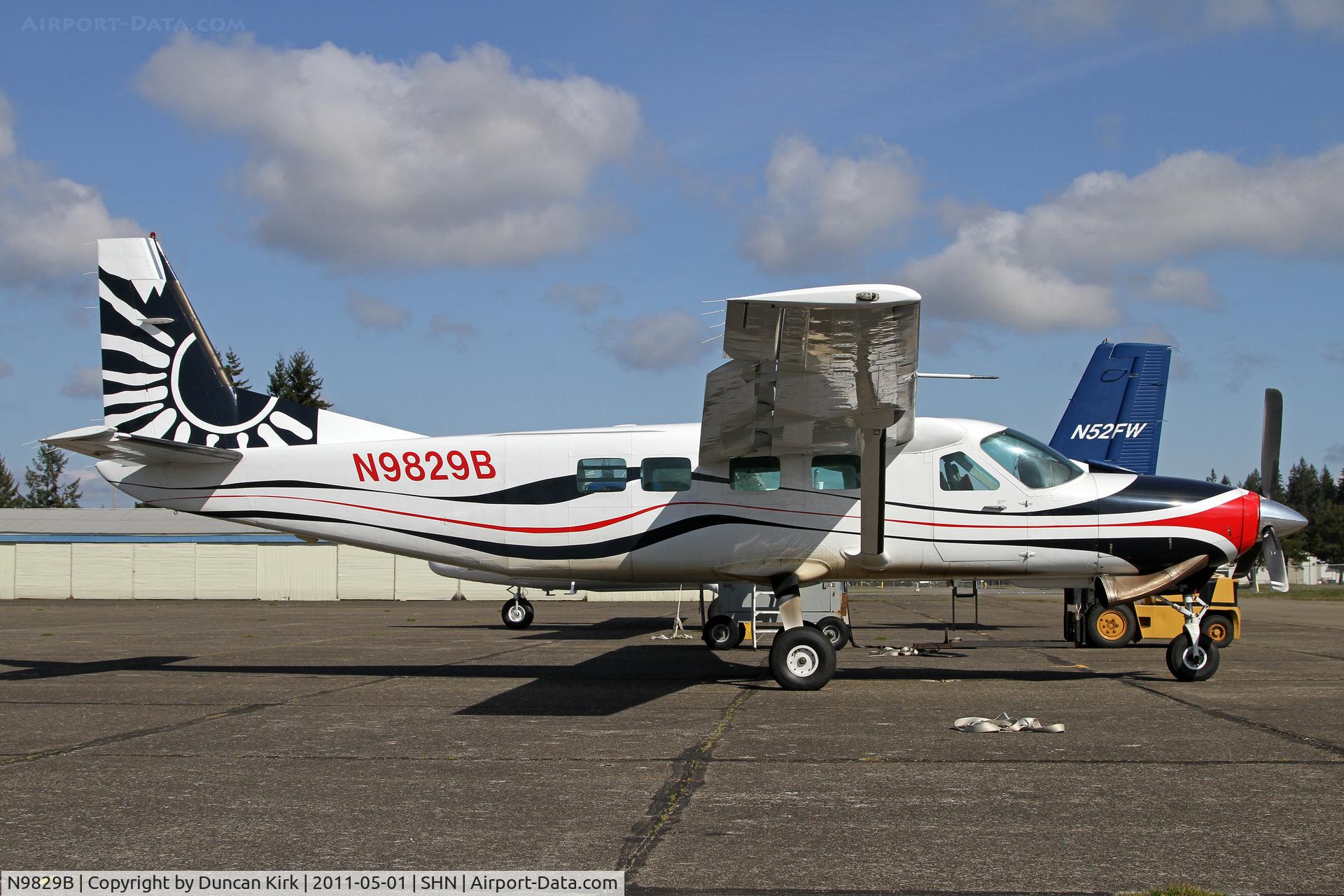 N9829B, 1988 Cessna 208B Grand Caravan C/N 208B-0116, Parachuting C.208