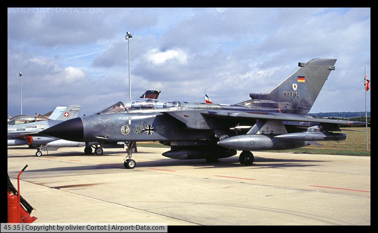 45 35, Panavia Tornado IDS C/N 589/GS183/4235, Marineflieger, Florennes, Belgium, 2001.