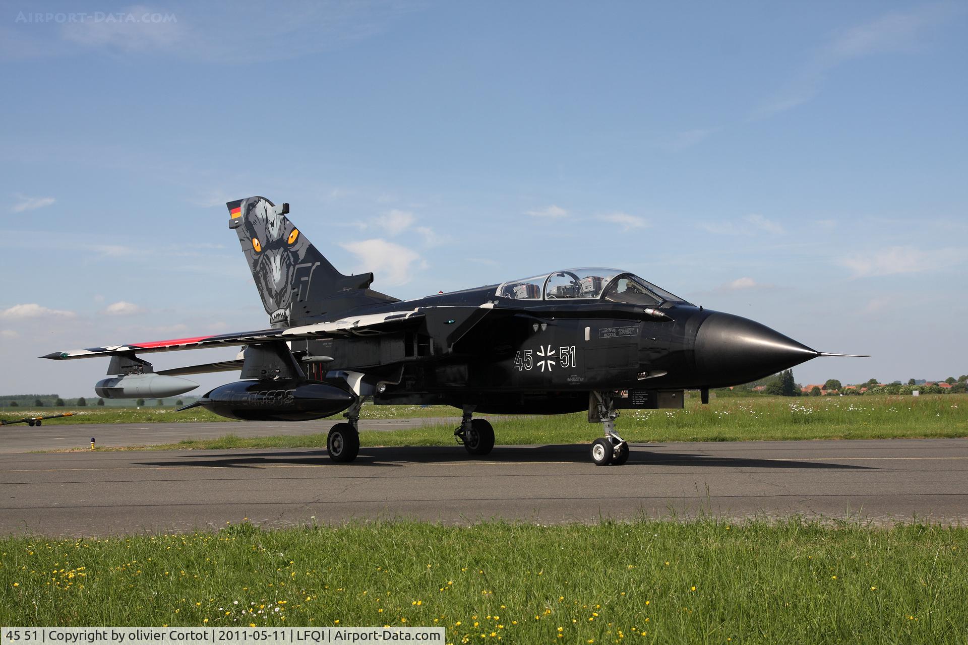 45 51, Panavia Tornado IDS C/N 628/GS199/4251, prettiest tornado of all ? (Tigermeet 2011)