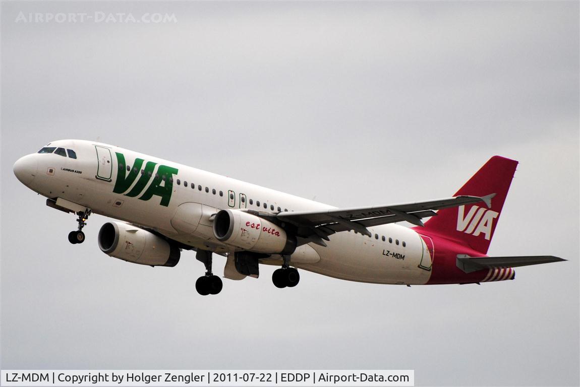 LZ-MDM, 2006 Airbus A320-214 C/N 2804, Shortly after take-off on runway 26L, departing to Burgas/Bulgaria.