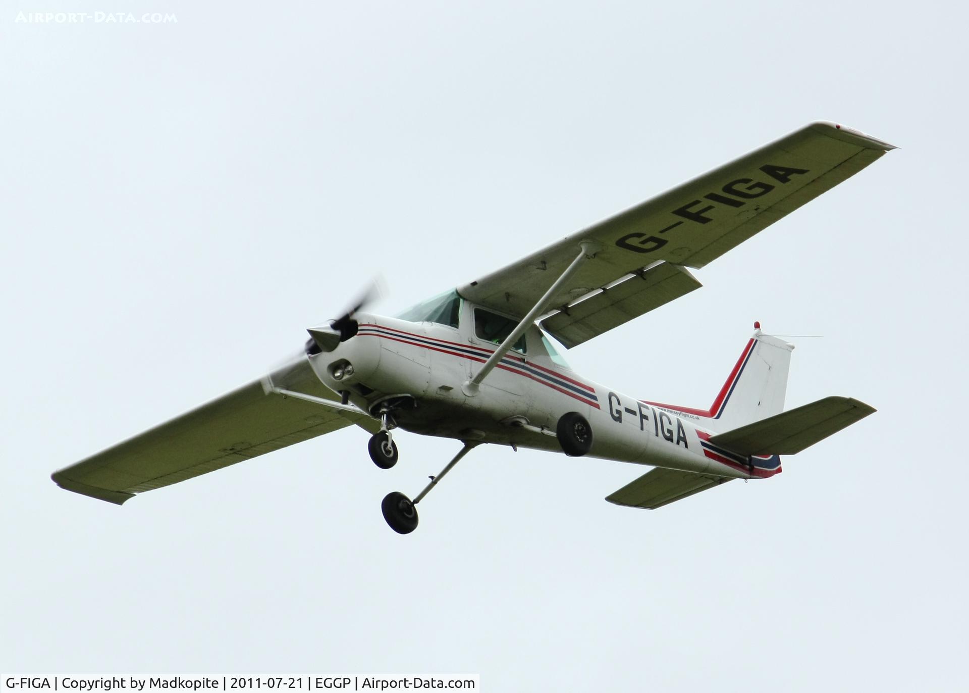G-FIGA, 1980 Cessna 152 C/N 152-84644, Approaching Liverpool John Lennon