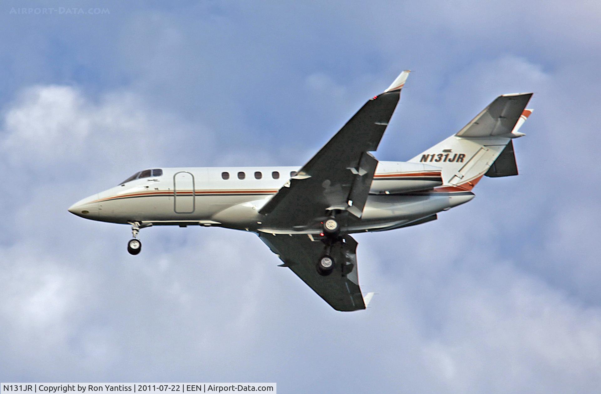 N131JR, 2008 Hawker Beechcraft 900XP C/N HA-0070, On approach to Keene, NH