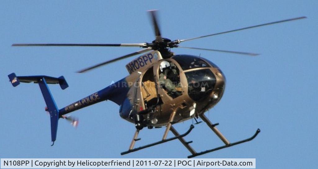 N108PP, 2008 MD Helicopters 369E C/N 0578E, Taking a final look before setting her down