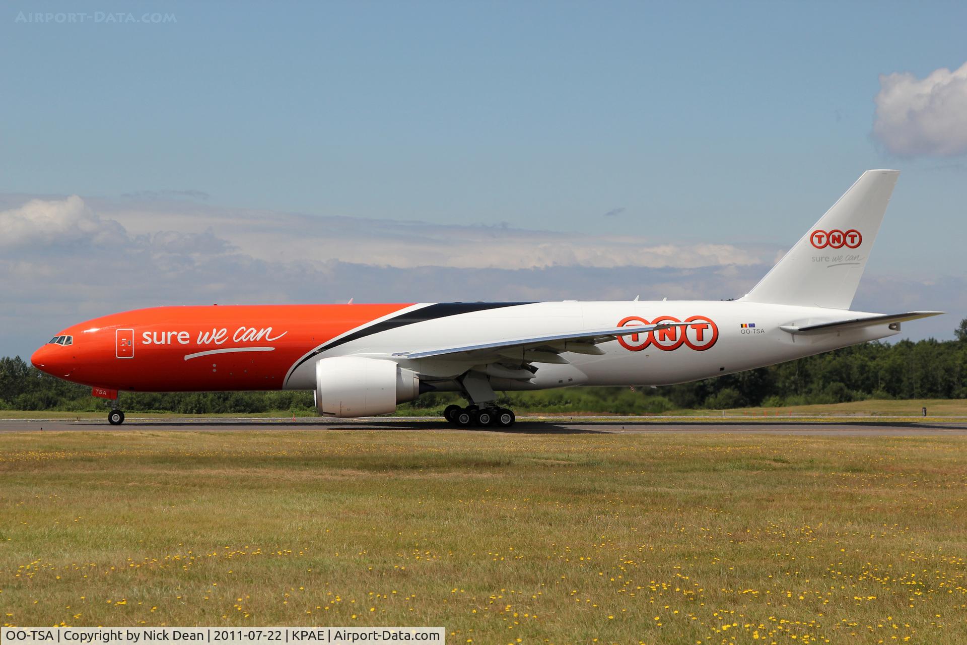 OO-TSA, 2011 Boeing 777-FHT C/N 38969, KPAE/PAE