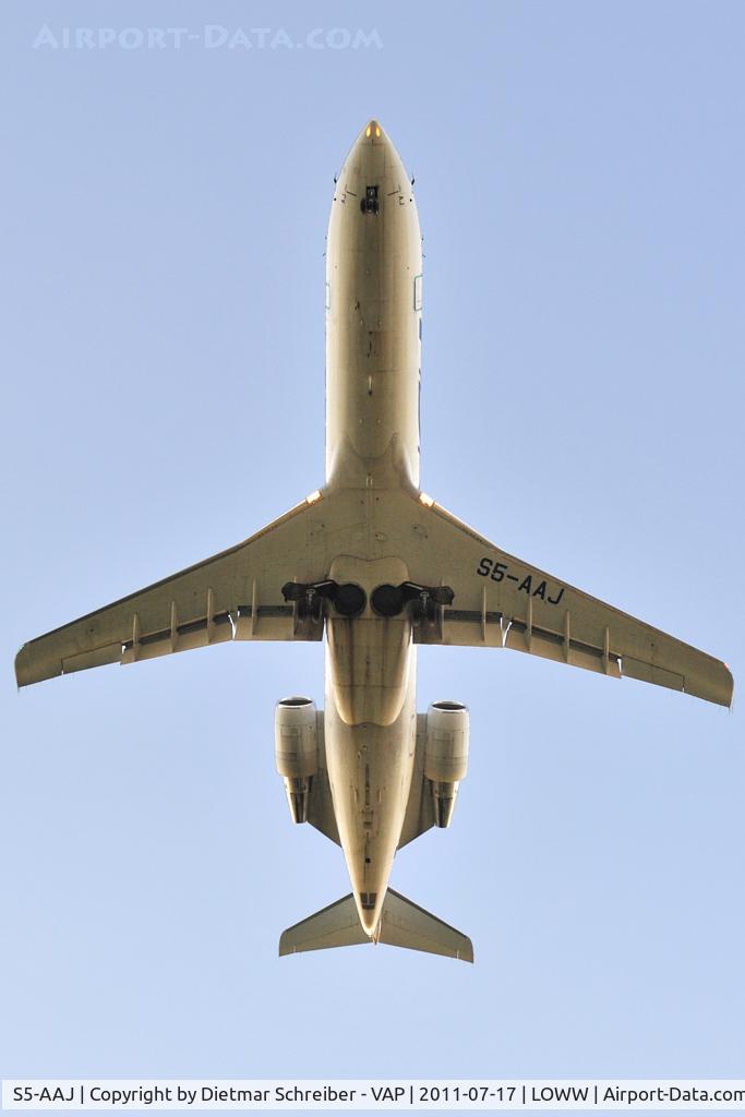 S5-AAJ, 2004 Bombardier CRJ-200ER (CL-600-2B19) C/N 8010, Adria Airways Regionaljet