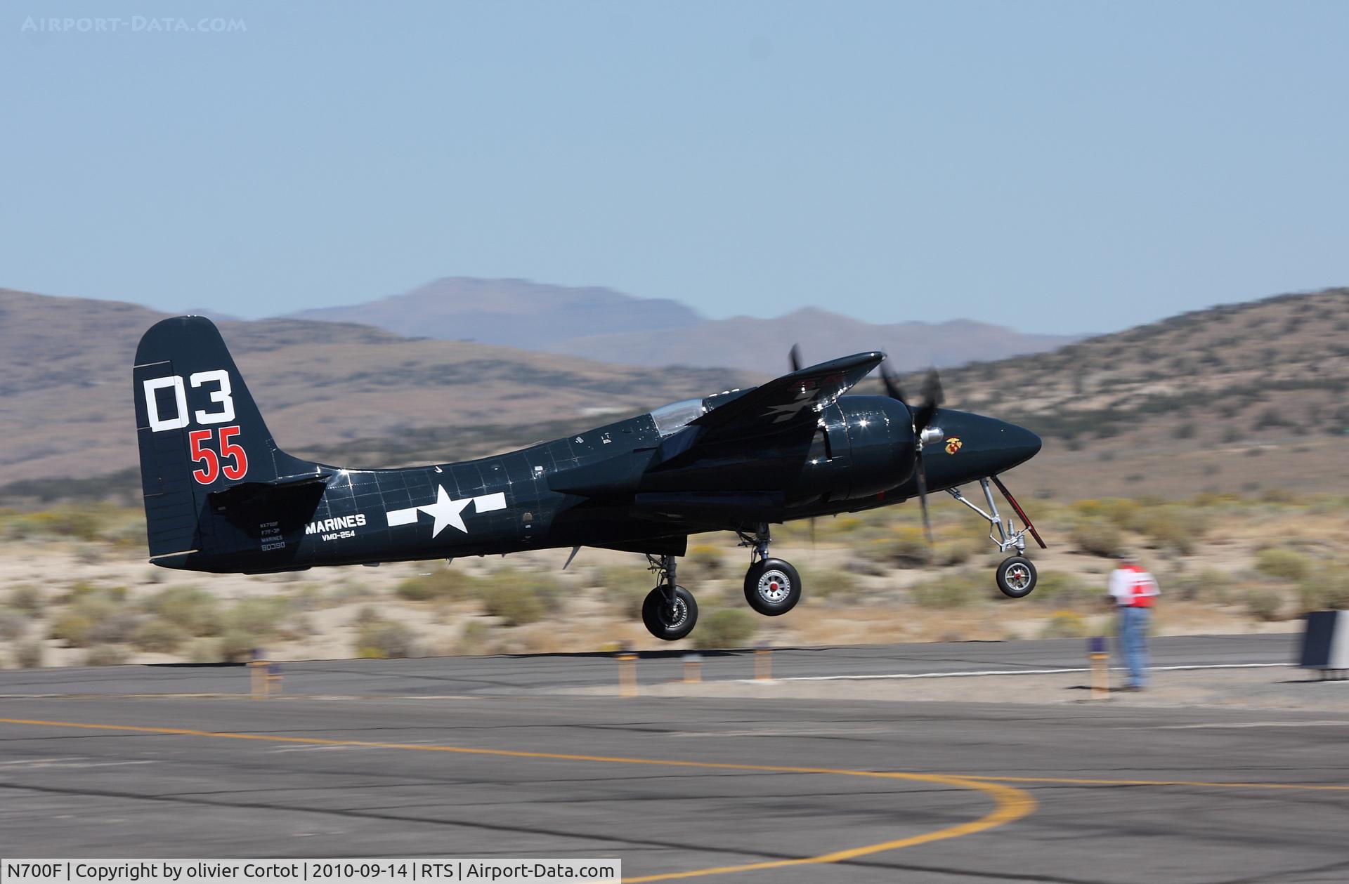 N700F, 1945 Grumman F7F-3 Tigercat C/N C.132, trying to land during Reno air races