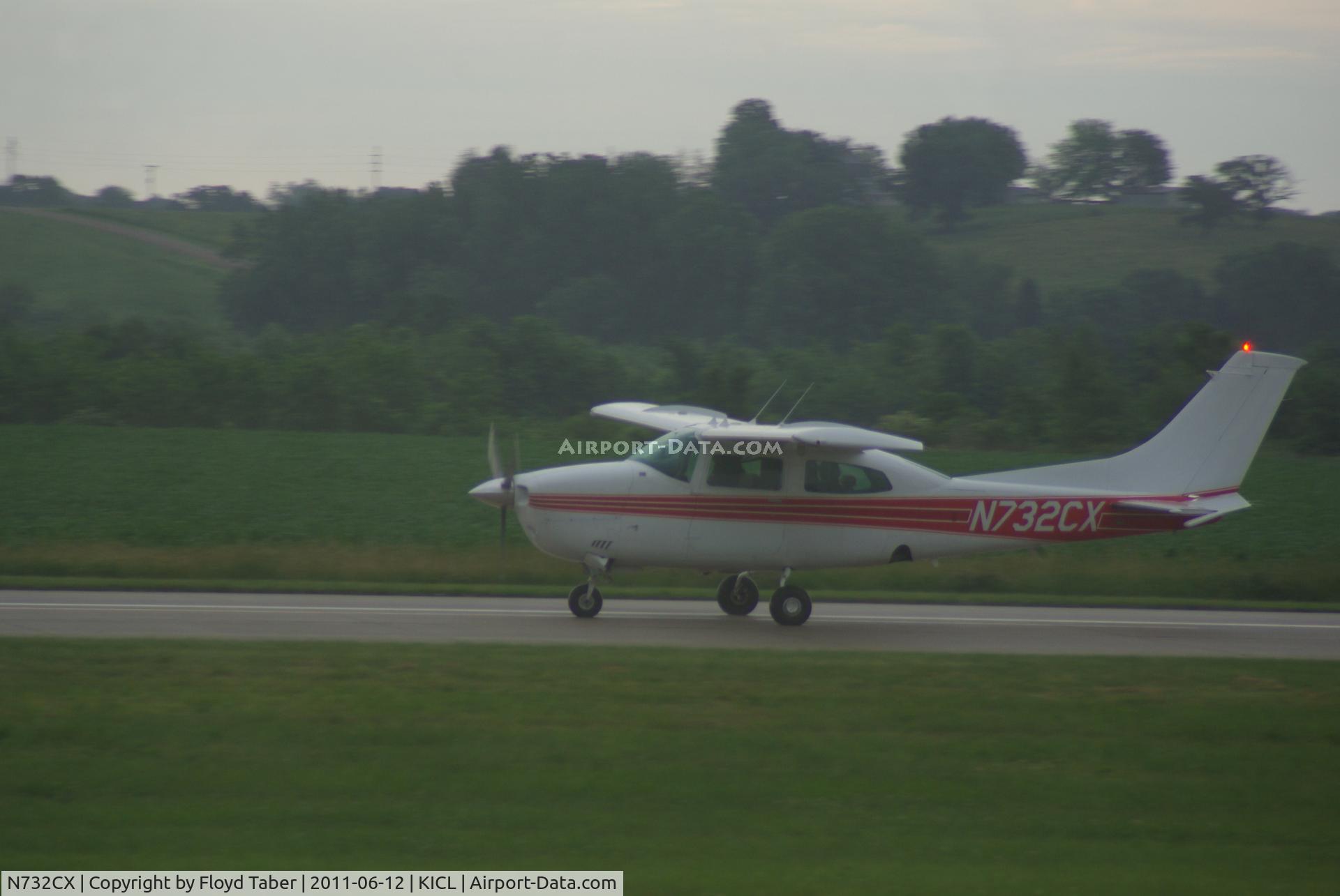 N732CX, 1976 Cessna T210L Turbo Centurion C/N 21061420, Clarinda Fly In Attendee