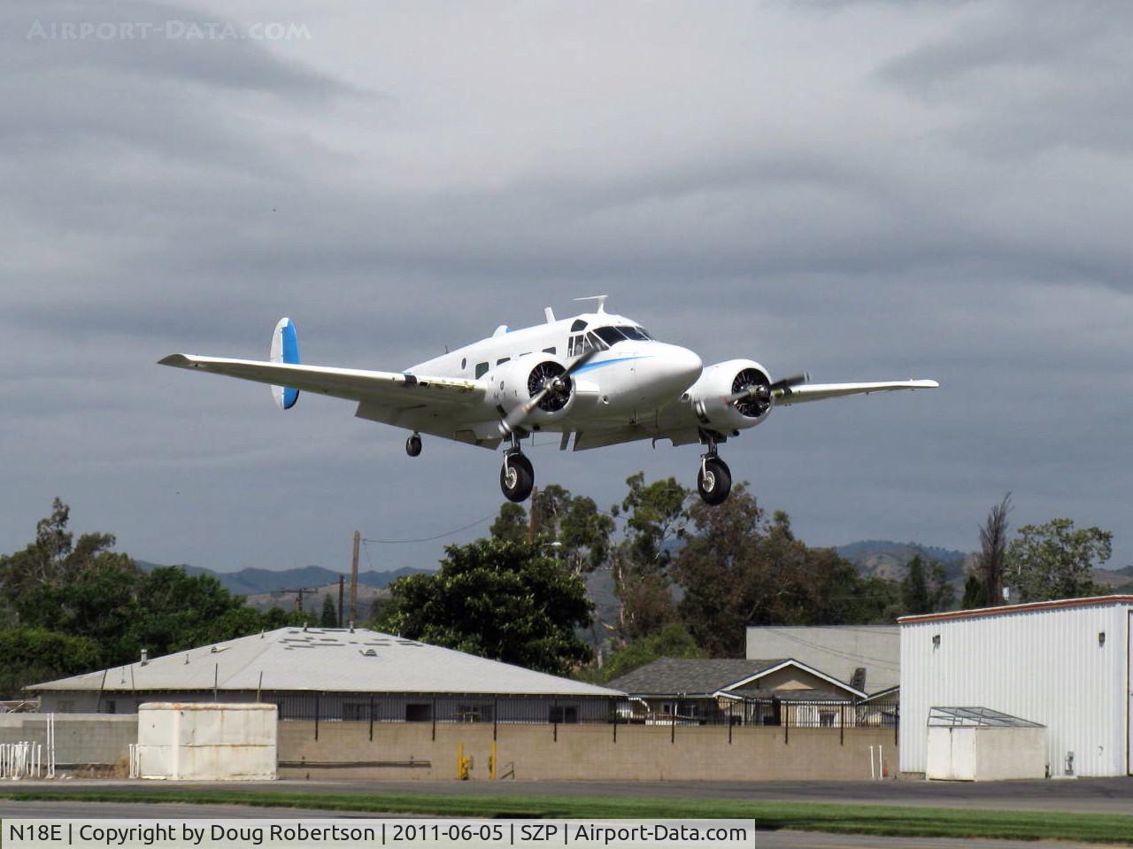 N18E, 1958 Beech E18S C/N BA-383, 1958 Beech SUPER E18S, two P&W R-985 Wasp Jrs 450 Hp each, on final Rwy 04