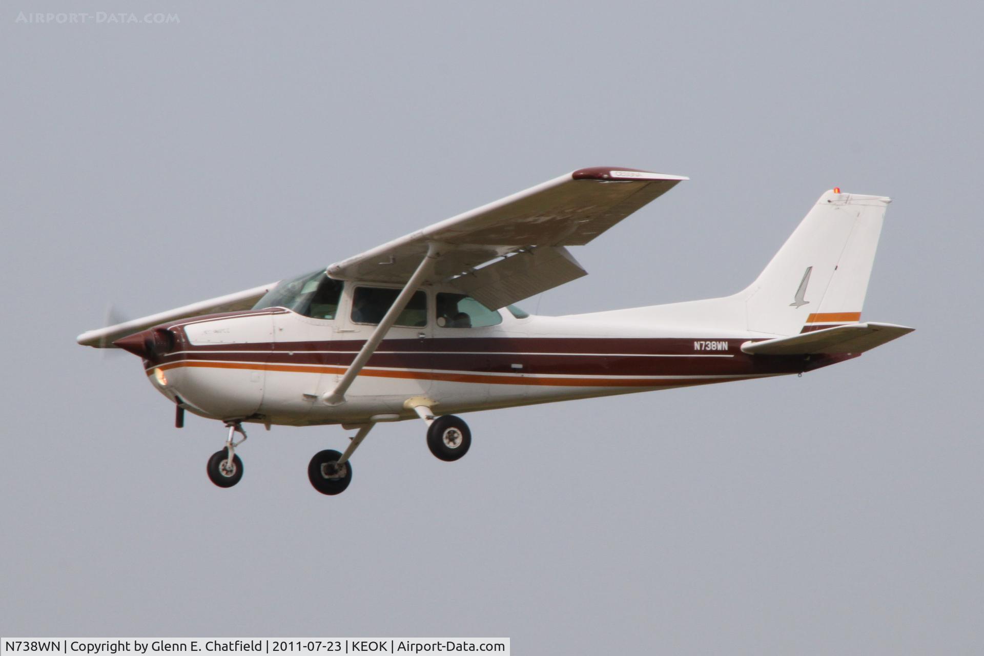 N738WN, 1978 Cessna 172N C/N 17270295, Short final approach to runway 14
