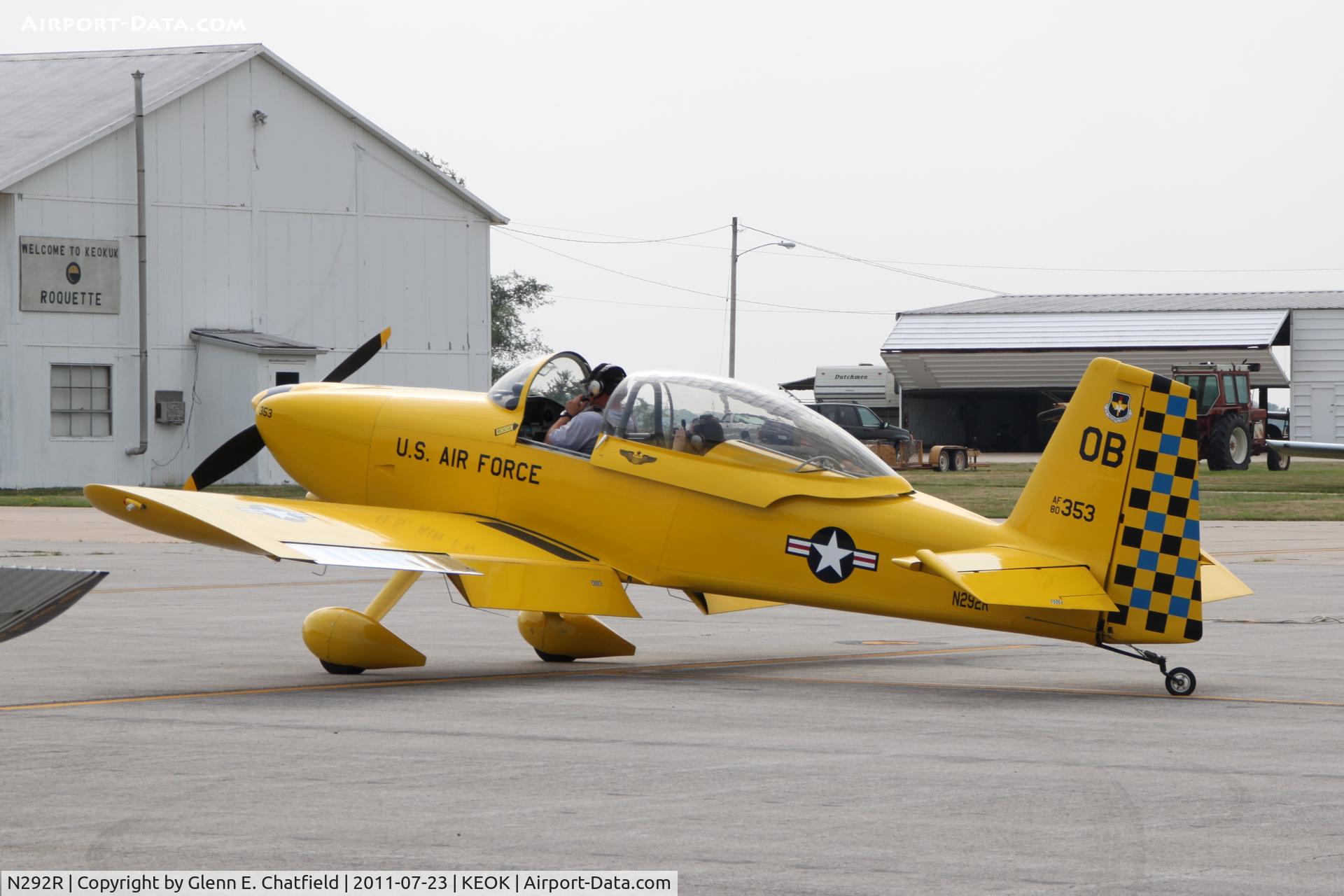 N292R, 2002 Vans RV-8 C/N 80353, Taxiing for departure.