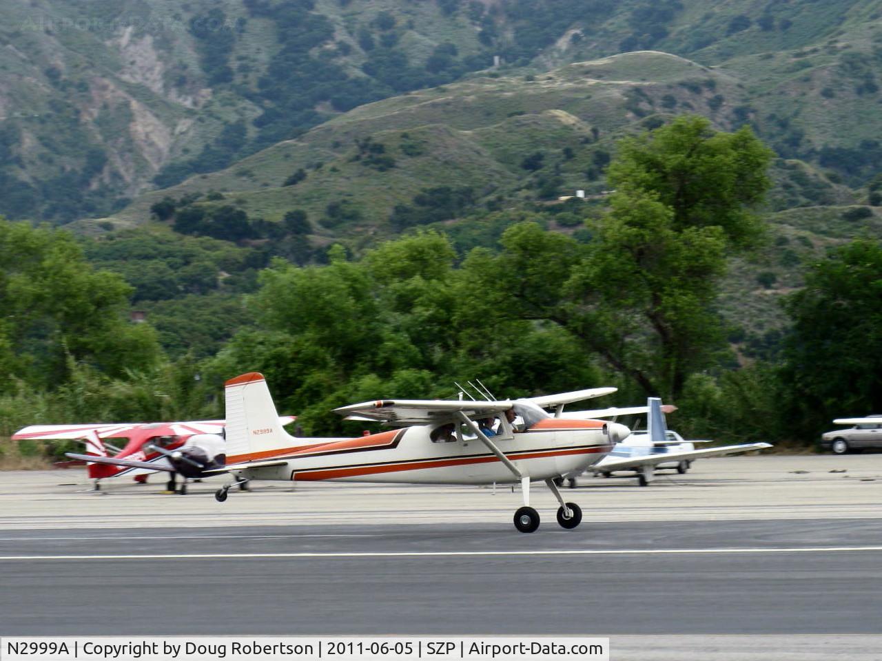 N2999A, 1953 Cessna 180 C/N 30199, 1953 Cessna 180, Continental O-470-A 230 Hp, First year of production-not called SKYWAGON until 1969 model year, landing Rwy 22