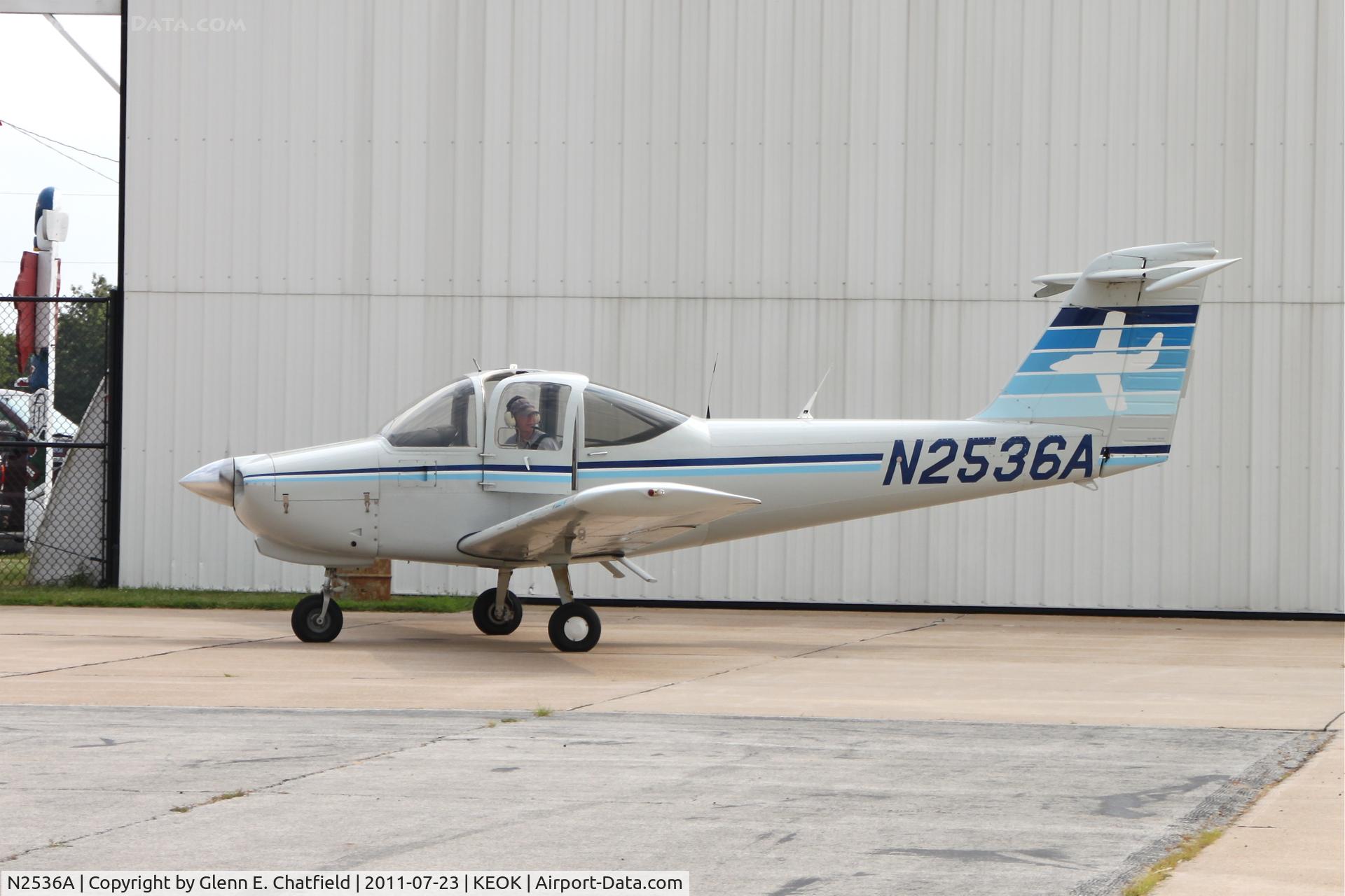 N2536A, 1978 Piper PA-38-112 Tomahawk Tomahawk C/N 38-78A0739, Ready for taxi to runway.