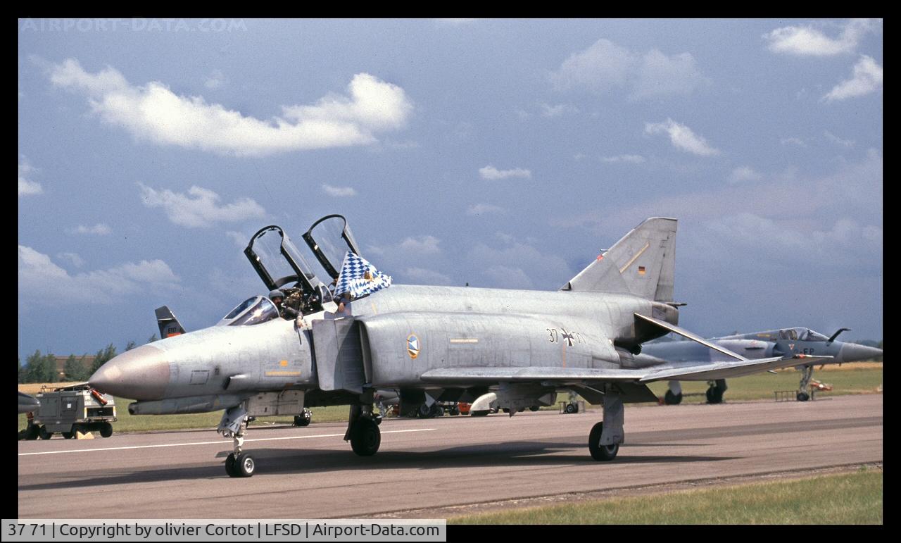 37 71, 1972 McDonnell Douglas F-4F Phantom II C/N 4520, Dijon French AFB airshow 1997