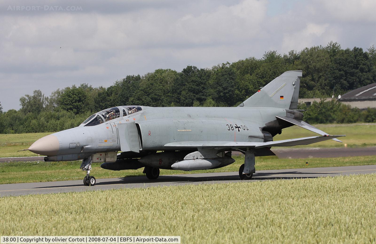 38 00, 1972 McDonnell Douglas F-4F Phantom II C/N 4604, Florennes spotter day