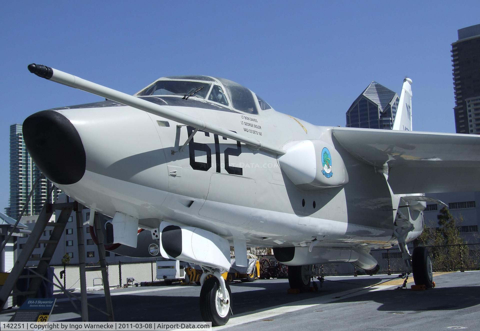 142251, Douglas EKA-3B Skywarrior C/N 11577, Douglas EKA-3B Skywarrior on the flight deck of the USS Midway Museum, San Diego CA