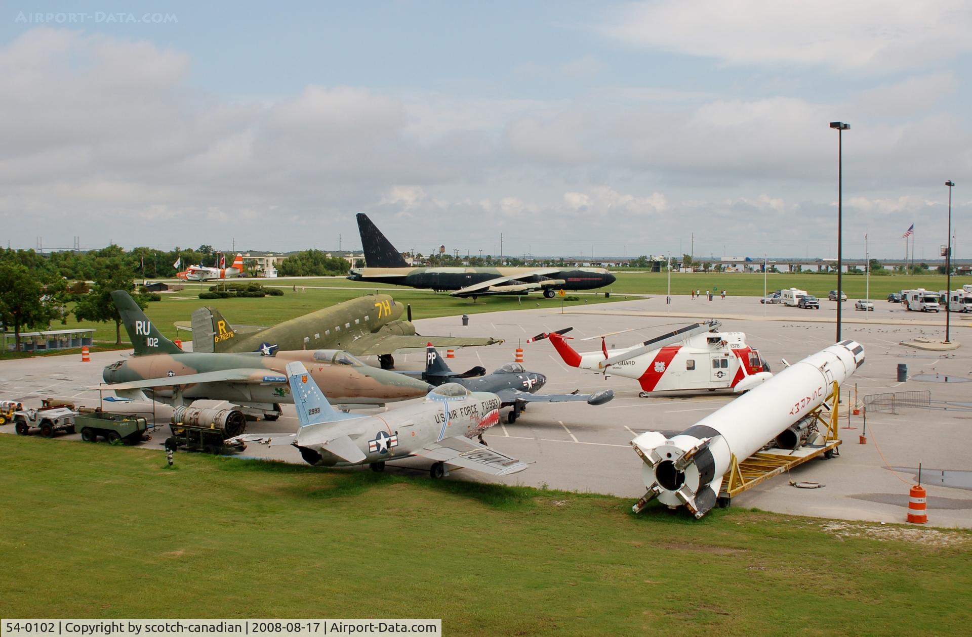 54-0102, 1957 Republic F-105B Thunderchief C/N B.5, Republic F-105B 1-RE Thunderchief at Battleship Memorial Park, Mobile, AL