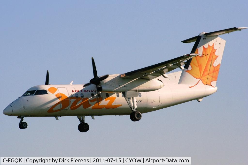 C-FGQK, 1989 De Havilland Canada DHC-8-102 Dash 8 C/N 193, On final on rwy 25 , in the early morning.