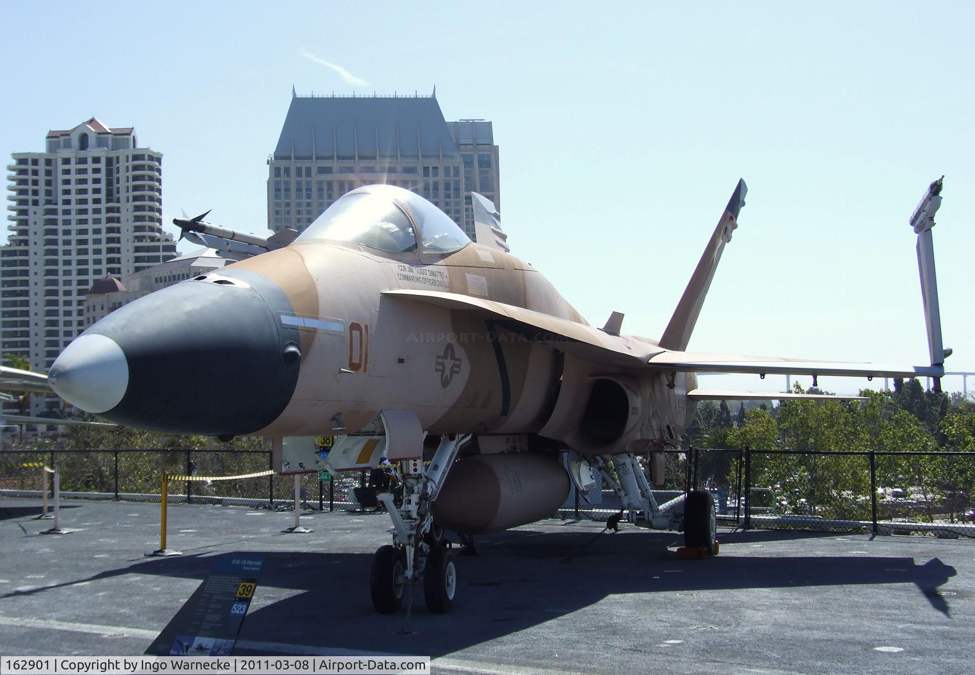 162901, McDonnell Douglas F/A-18A Hornet C/N 0455/A374, McDonnell Douglas F/A-18A Hornet on the flight deck of the USS Midway Museum, San Diego CA