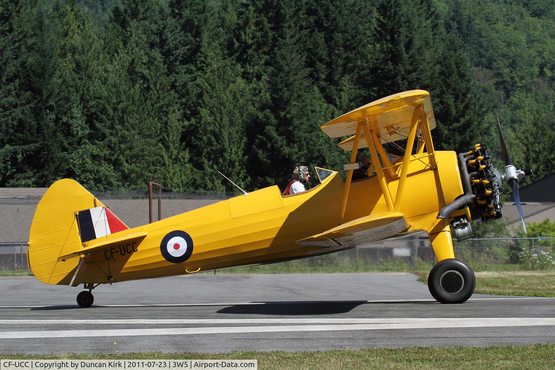 CF-UCC, 1940 Boeing A75N1 C/N 75-8521, A beauty down from Boundary Bay