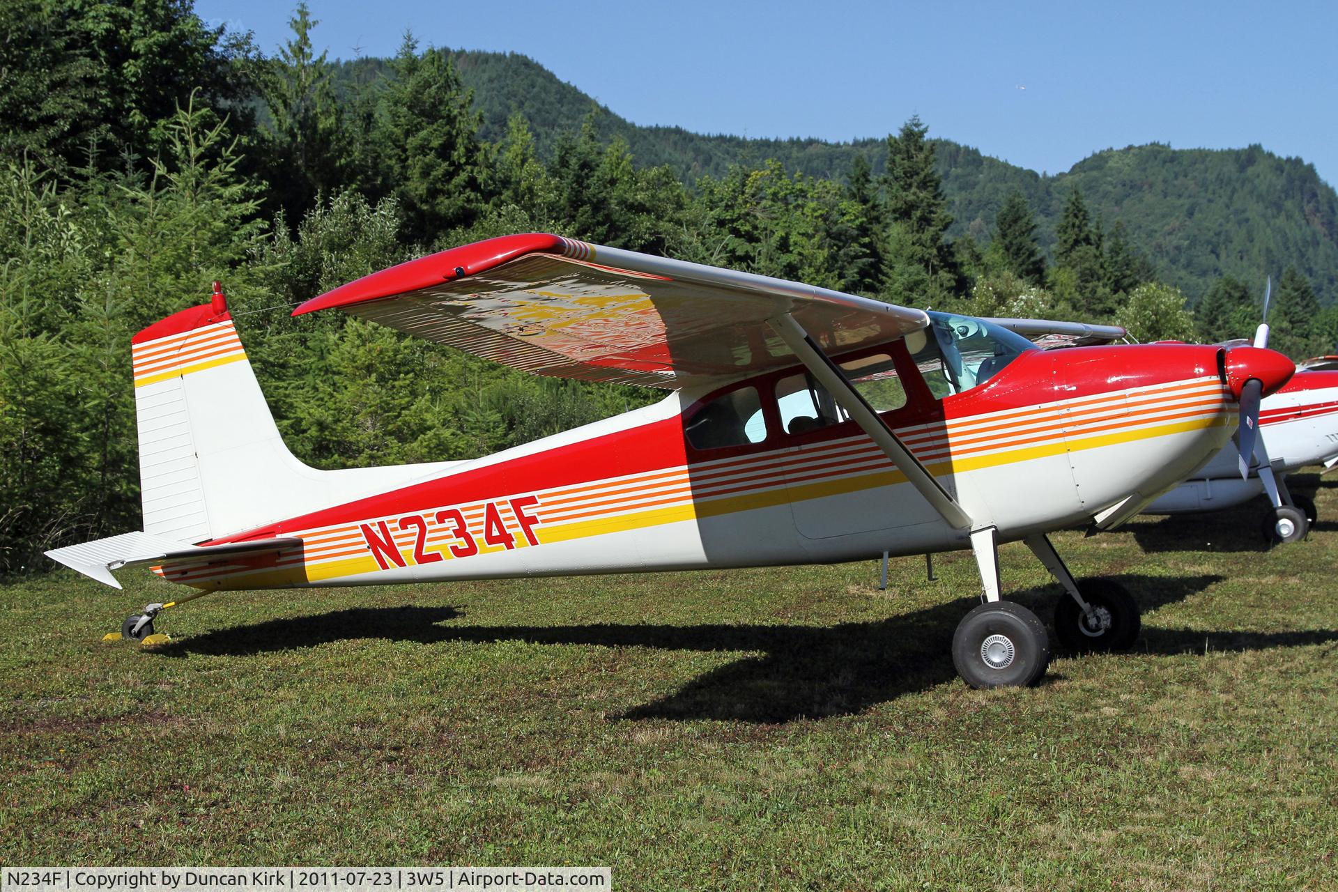 N234F, 1955 Cessna 180 C/N 32142, Looking sharp