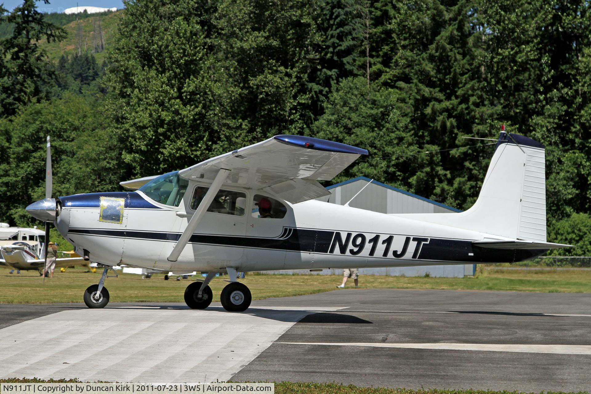 N911JT, 1957 Cessna 182A Skylane C/N 34629, Straight-tailed Cassna 182A!