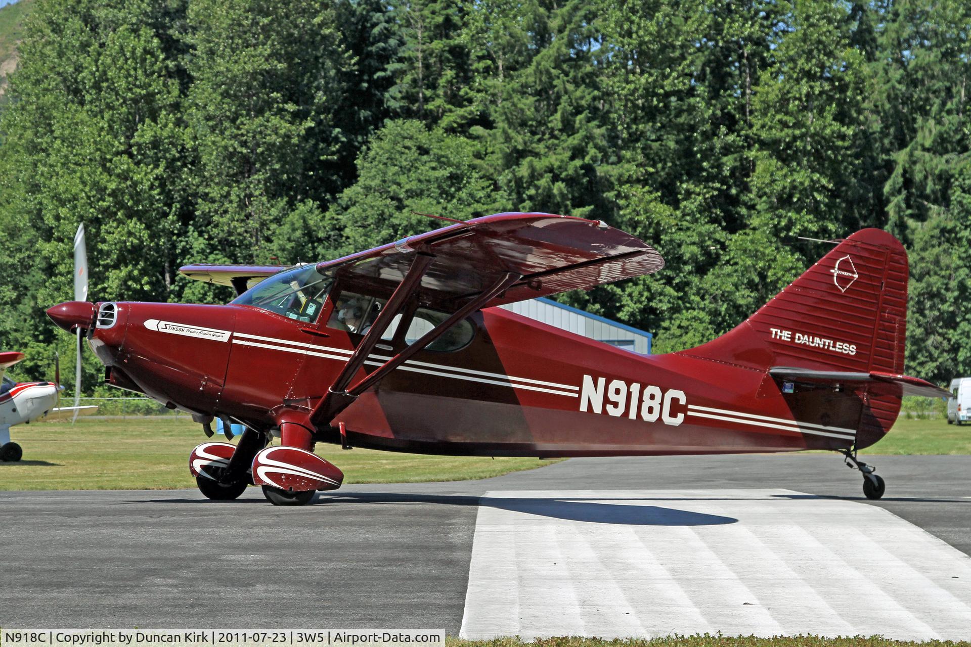 N918C, 1947 Stinson 108-3 Voyager C/N 108-3918, What a beauty