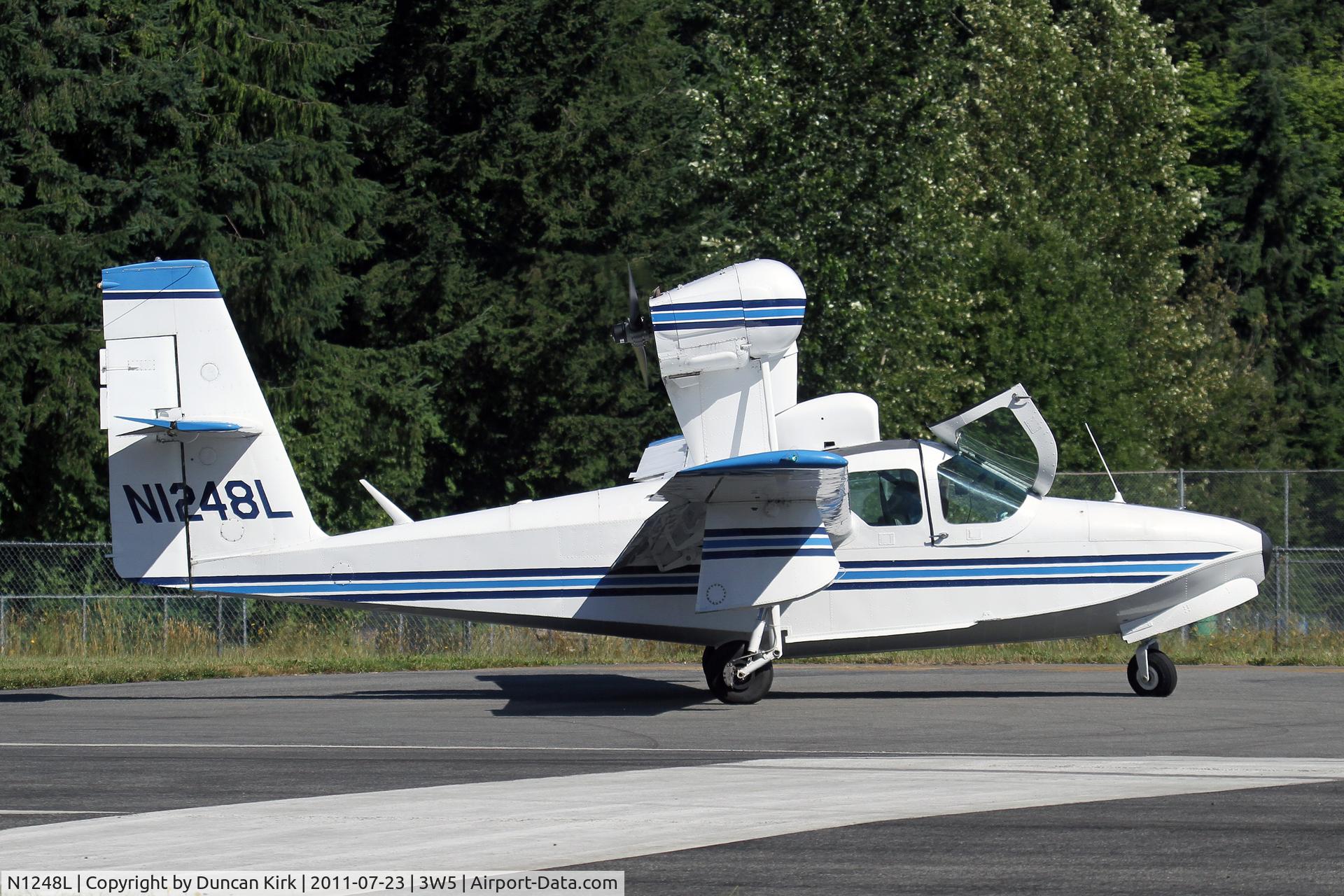 N1248L, 1976 Consolidated Aeronautics Inc. LAKE LA-4-200 C/N 747, Nice fly-in visitor