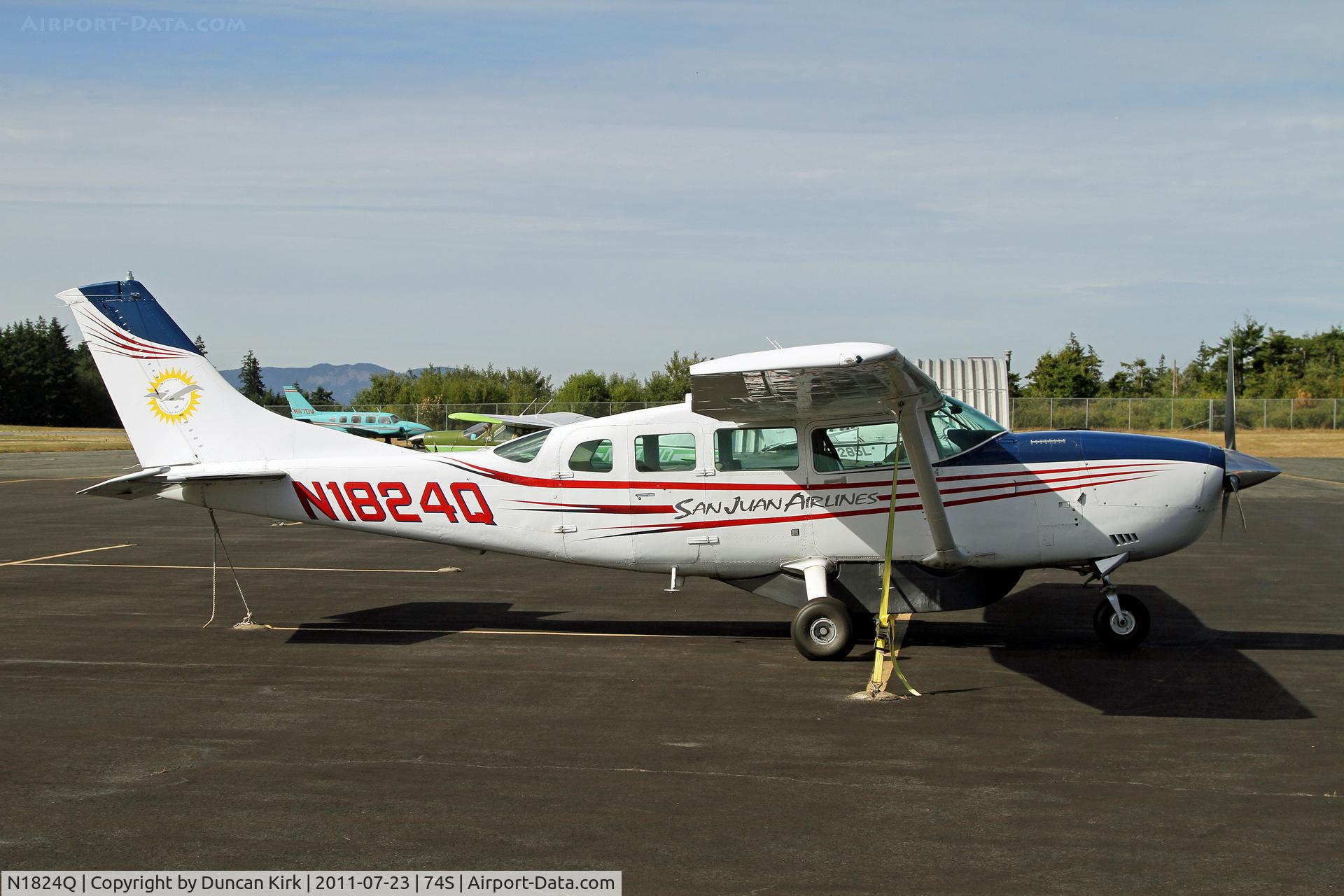 N1824Q, 1984 Cessna 207A Stationair 8 C/N 20700788, Old San Juan colours