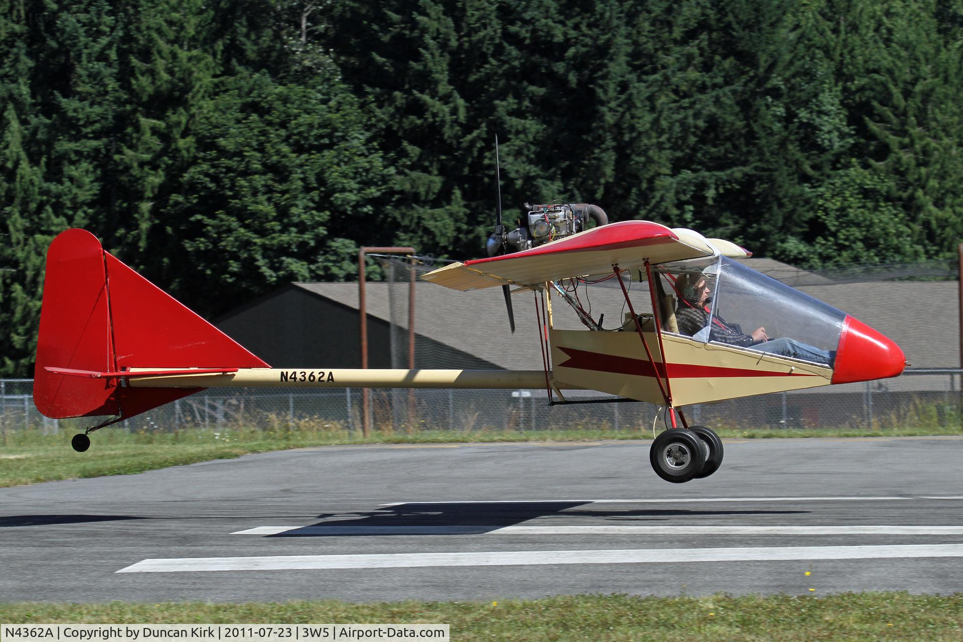N4362A, Kolb Firefly C/N 001, Perfect landing for this fly-in visitor