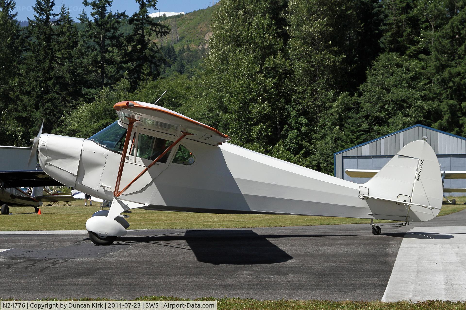 N24776, 1939 Piper J4A C/N 4-718, A rarity departs the fly-in