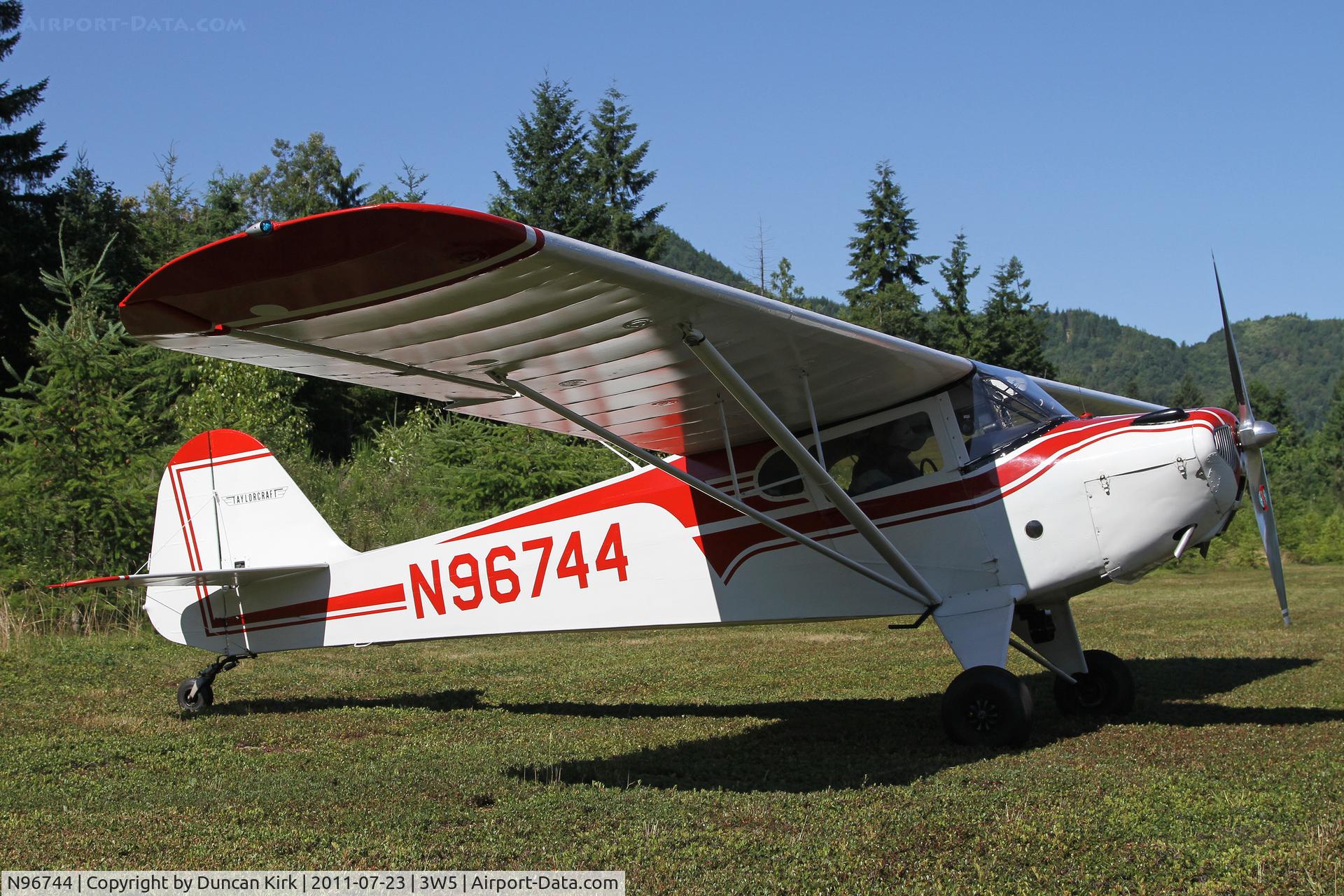 N96744, 1946 Taylorcraft BC12-D C/N 9044, In from Skagit County