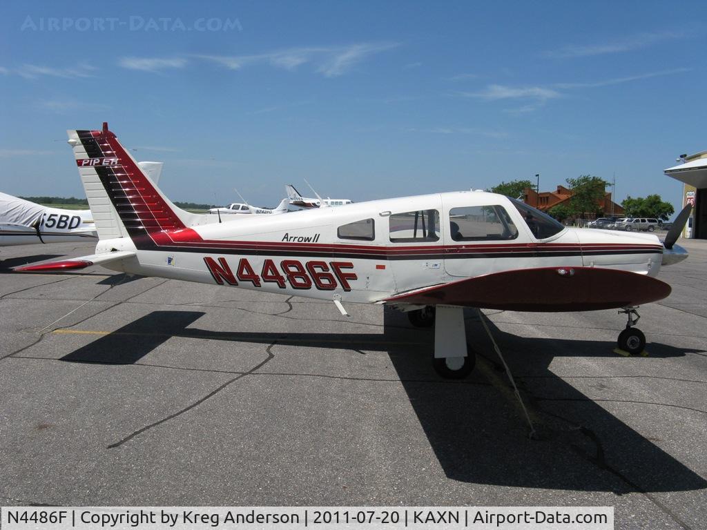 N4486F, 1976 Piper PA-28R-200 C/N 28R-7635411, Piper PA-28R-200 Cherokee Arrow on the line.