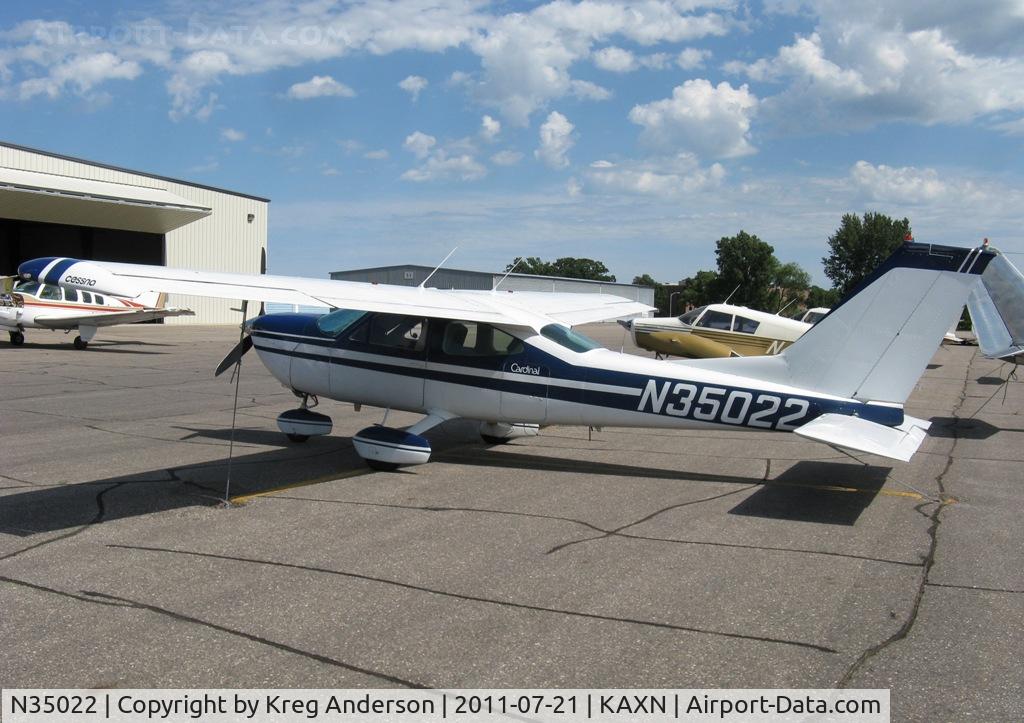 N35022, 1974 Cessna 177B Cardinal C/N 17702161, Cessna 177B Cardinal on the line.