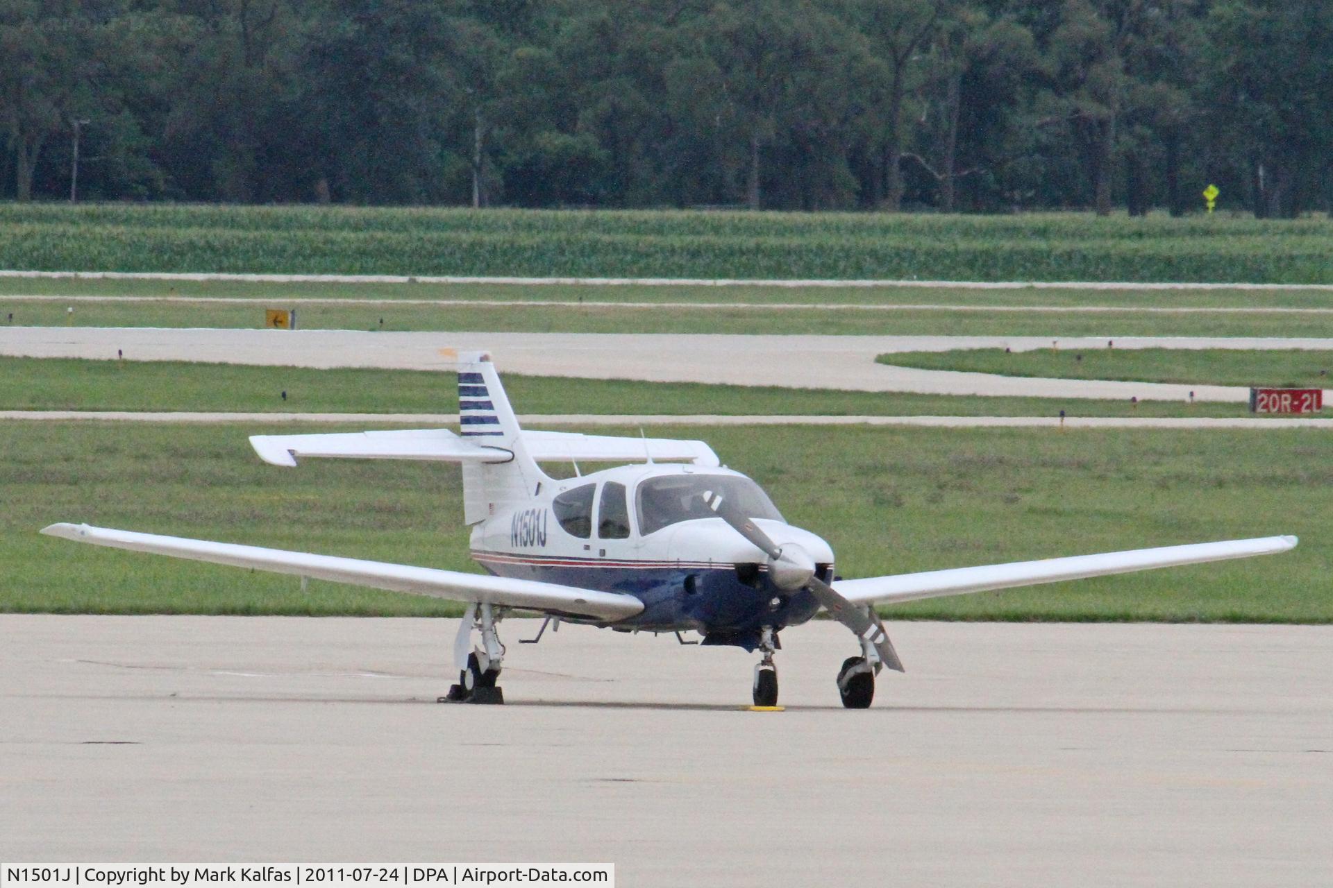 N1501J, 1976 Rockwell International 112TC Commander C/N 13001, Rockwell International 112TC, N1501J on the ramp at DuPage Airport.