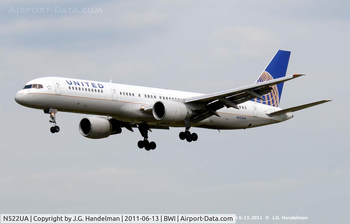 N522UA, 1990 Boeing 757-222 C/N 24931, on final to 33L