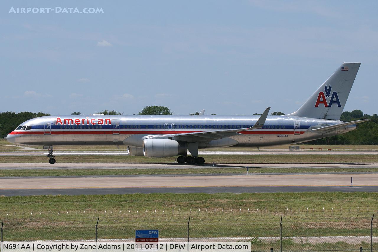 N691AA, 1993 Boeing 757-223 C/N 25697, American Airlines at DFW Airport