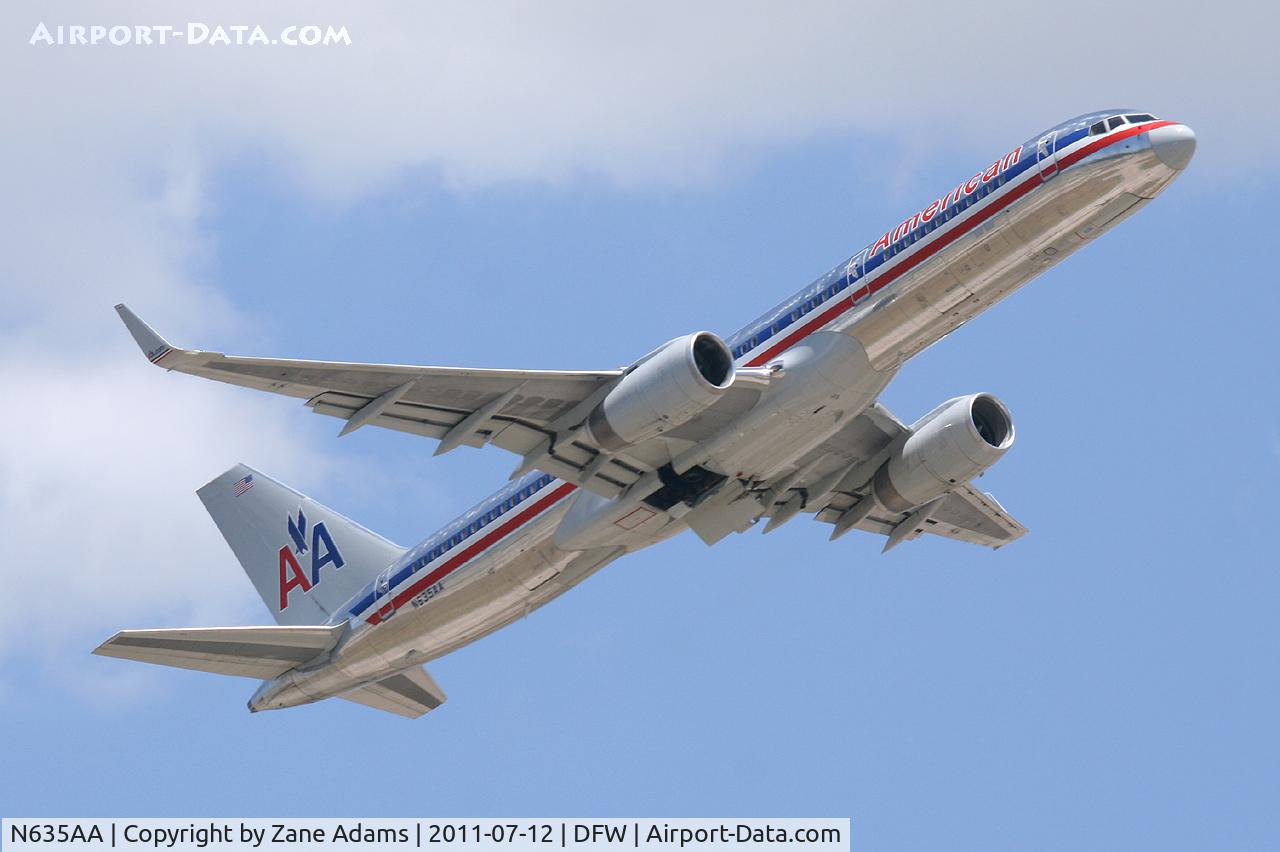 N635AA, 1990 Boeing 757-223 C/N 24593, American Airlines at DFW Airport
