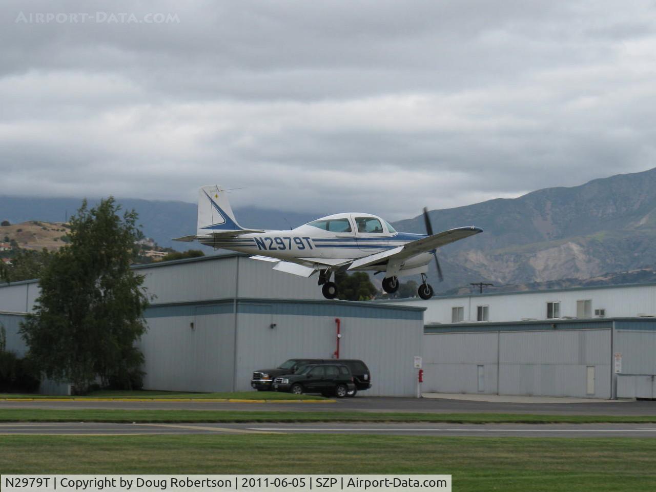 N2979T, 1966 Aero Commander 200D C/N 345, 1966 Aero Commander (Meyers) 200D, Continental IO-520 285 Hp, 210 mph cruise @ 75%, 80 gallons fuel, landing Rwy 04