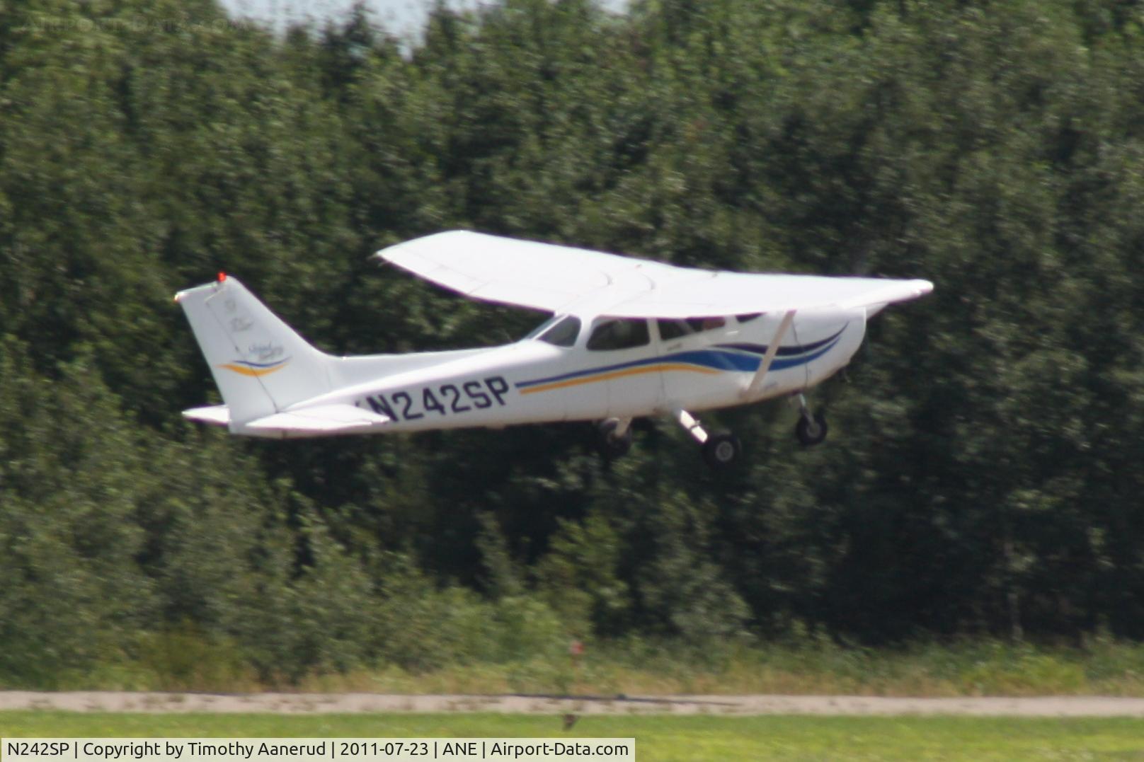 N242SP, 1999 Cessna 172S C/N 172S8226, 1999 Cessna 172S, c/n: 172S8226
